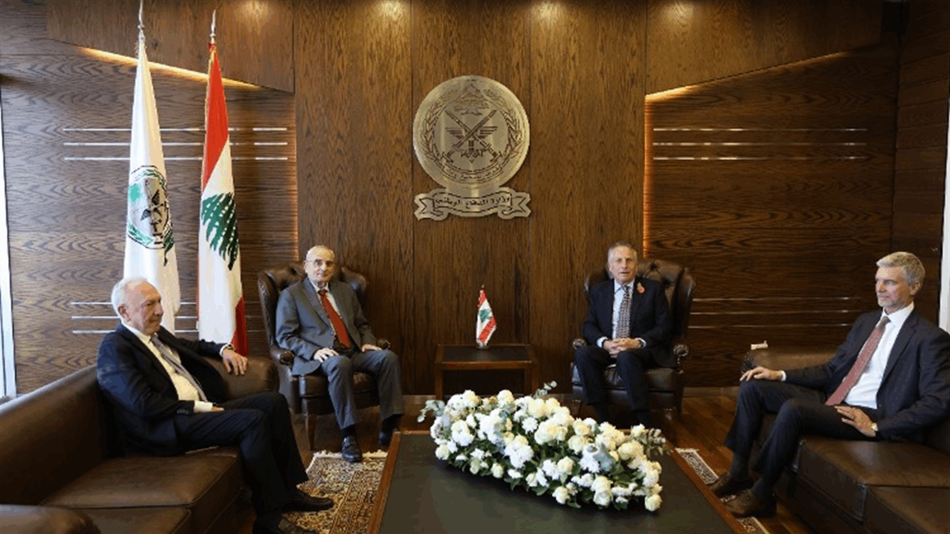 وزير الدفاع أمام وفد من معهد &quot;توني بلير للتغيير العالمي&quot;: لضرورة الضغط على العدو للبدء بتنفيذ القرار 1701