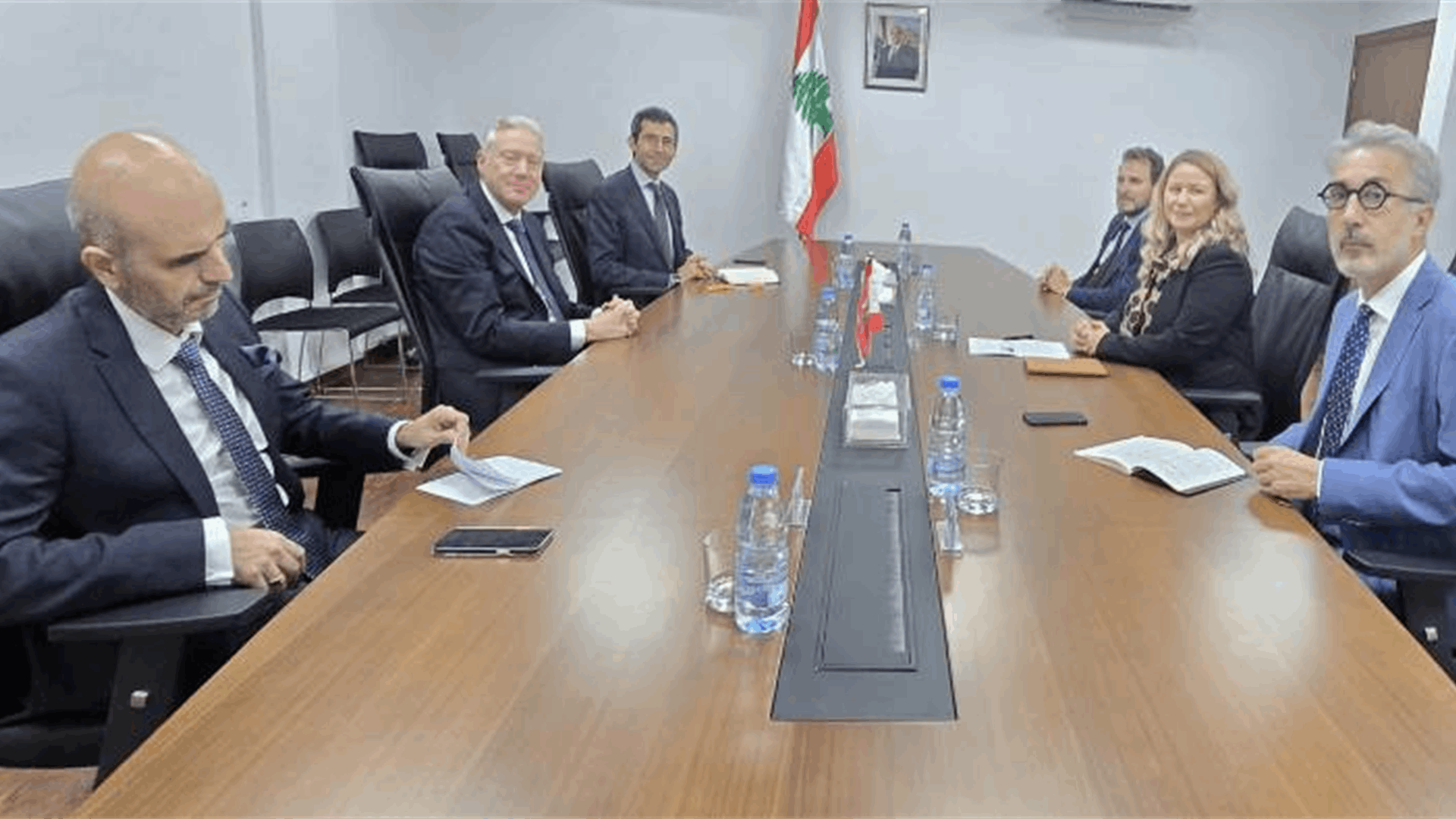 رجي عرض مع السفيرة حي التحضيرات لاجتماع &quot;الإتحاد من أجل المتوسط&quot; في برشلونة وسبل تعزيز الشراكة الأورومتوسطية