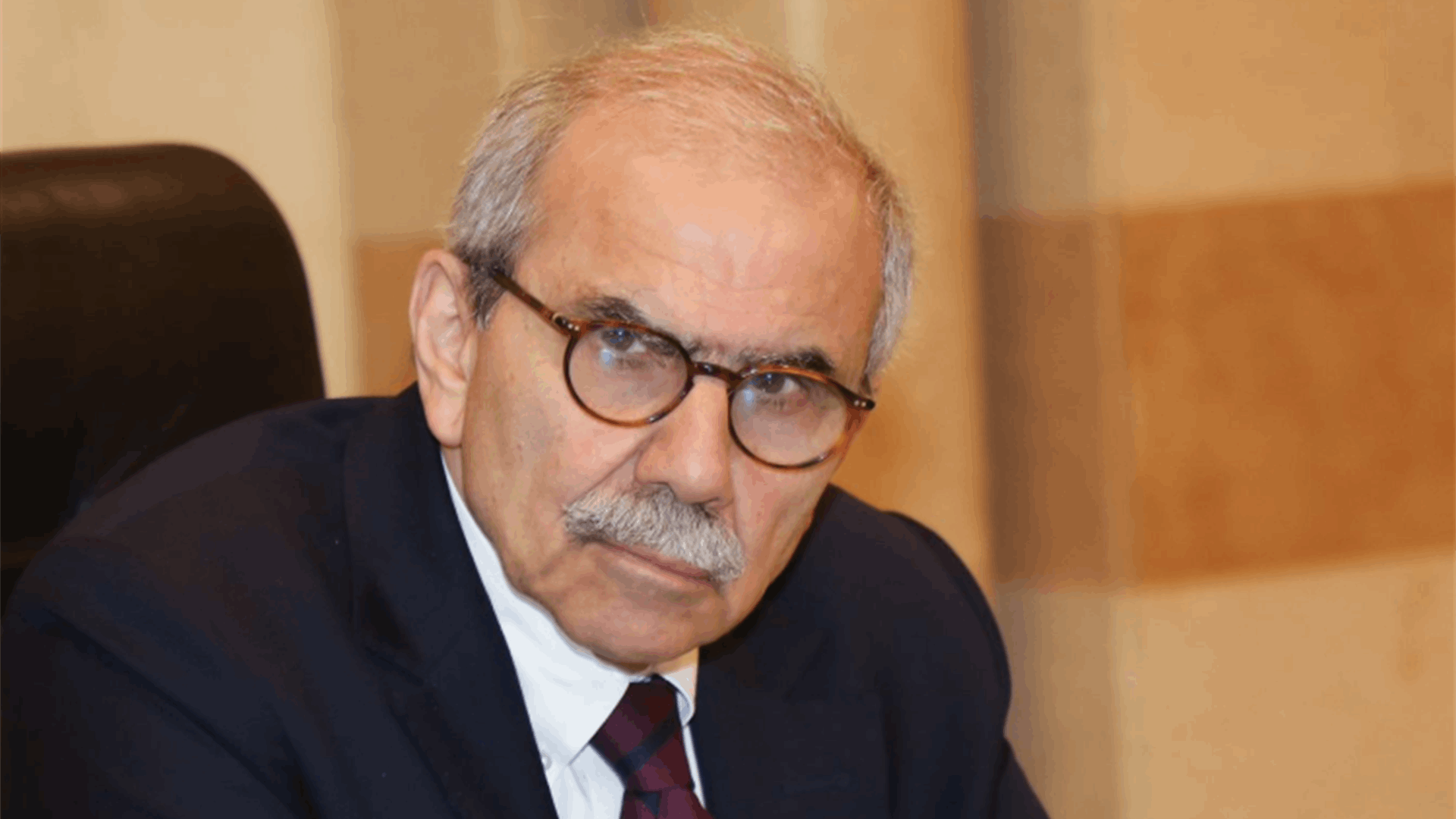 PM Salam chairs meeting with World Bank delegation at the Grand Serail