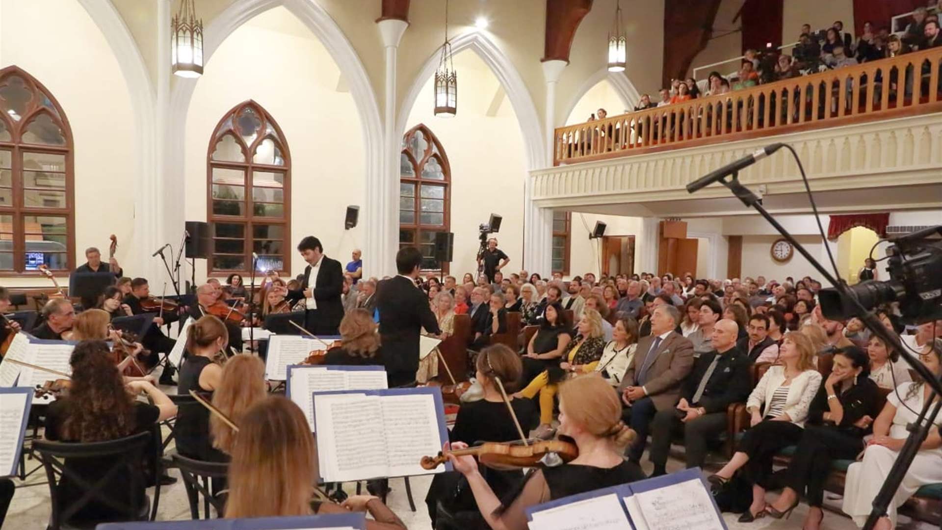 الأوركسترا الفلهارمونية اللبنانية في أمسية العبقرية والتعبير مع المايسترو العالمي كريم سعيد وعازف الكلارينيت إبراهيم الشيخ