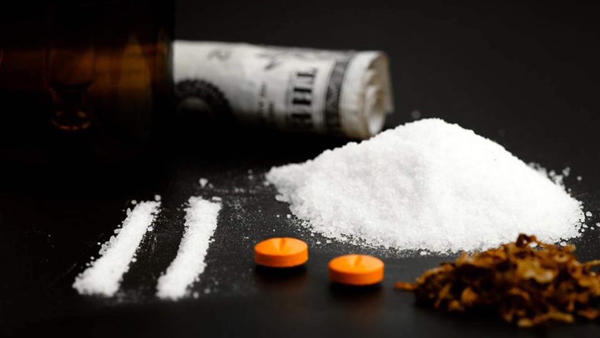 في محلّة المعمورة – الضاحية الجنوبية... مداهمة شقّة تُستخدم لتخزين المخدرات