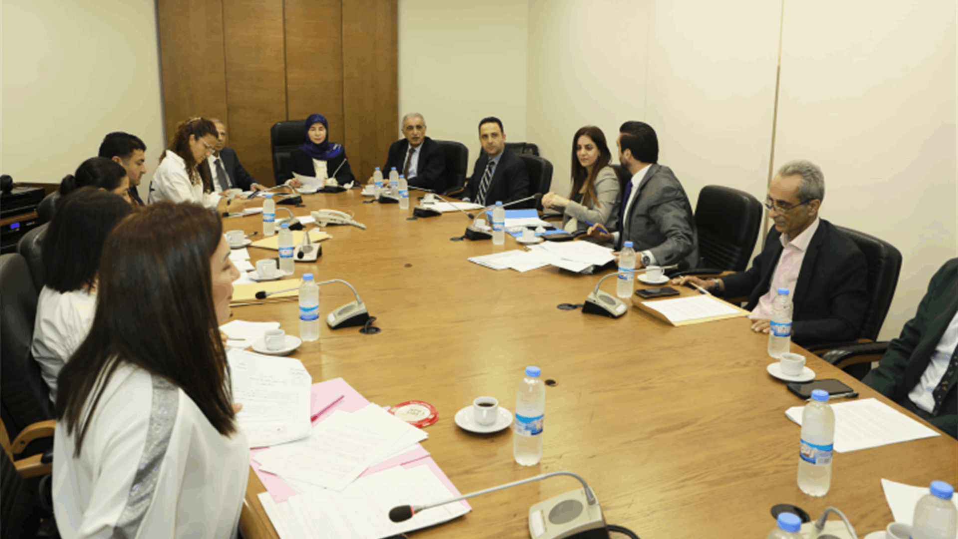 لجنة المرأة والطفل ناقشت النسخة النهائية لاقتراح قانون حماية القاصرين من الكحول ومشروبات الطاقة