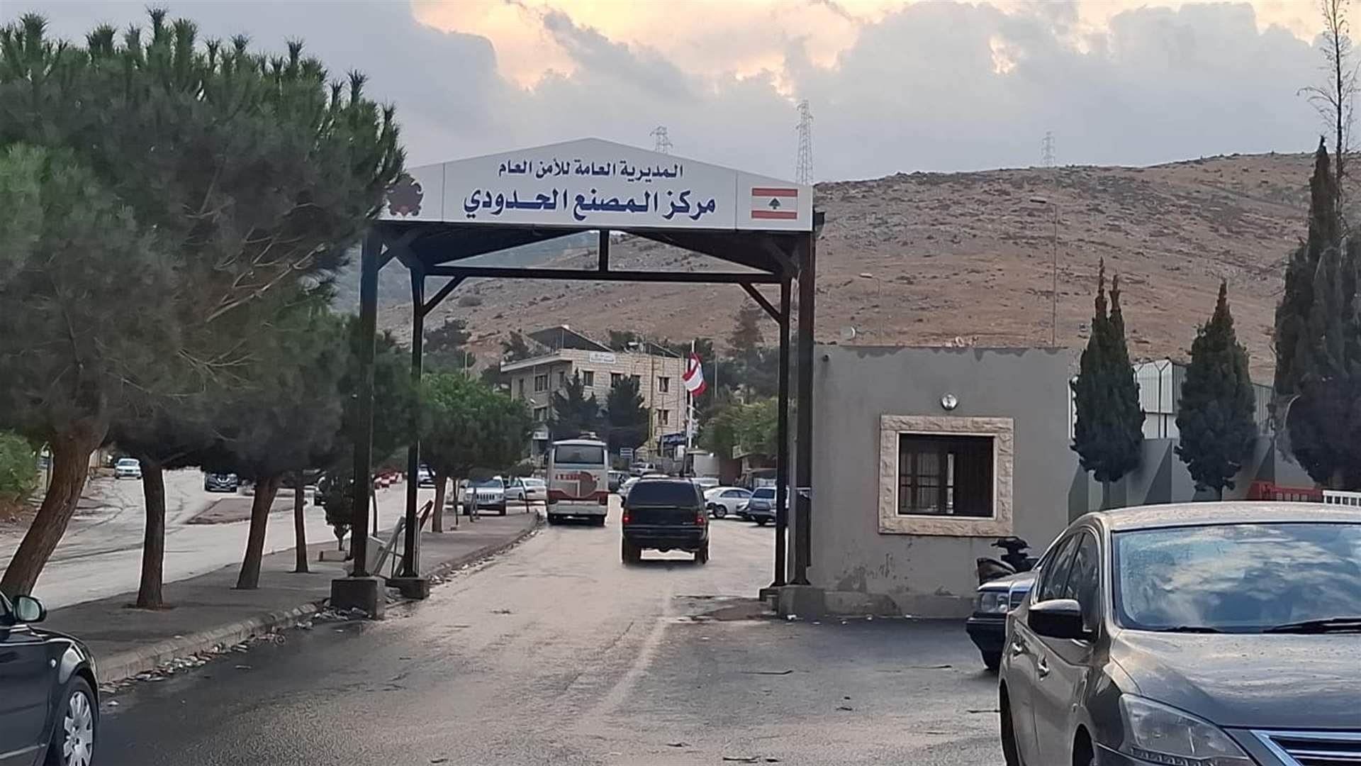 نقطة المصنع تستعد لاستقبال الدفعة التاسعة من العودة النظامية للنازحيين 