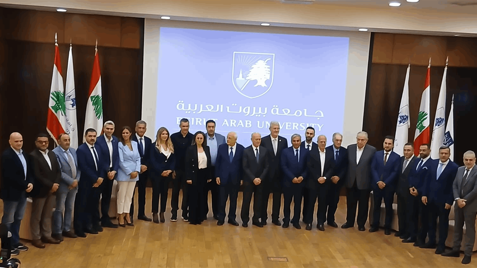 مكي في افتتاح مؤتمر &quot;تطور عالم الانترنت&quot; في طرابلس: العمل جار على إعادة تكوين مؤسسات الدولة