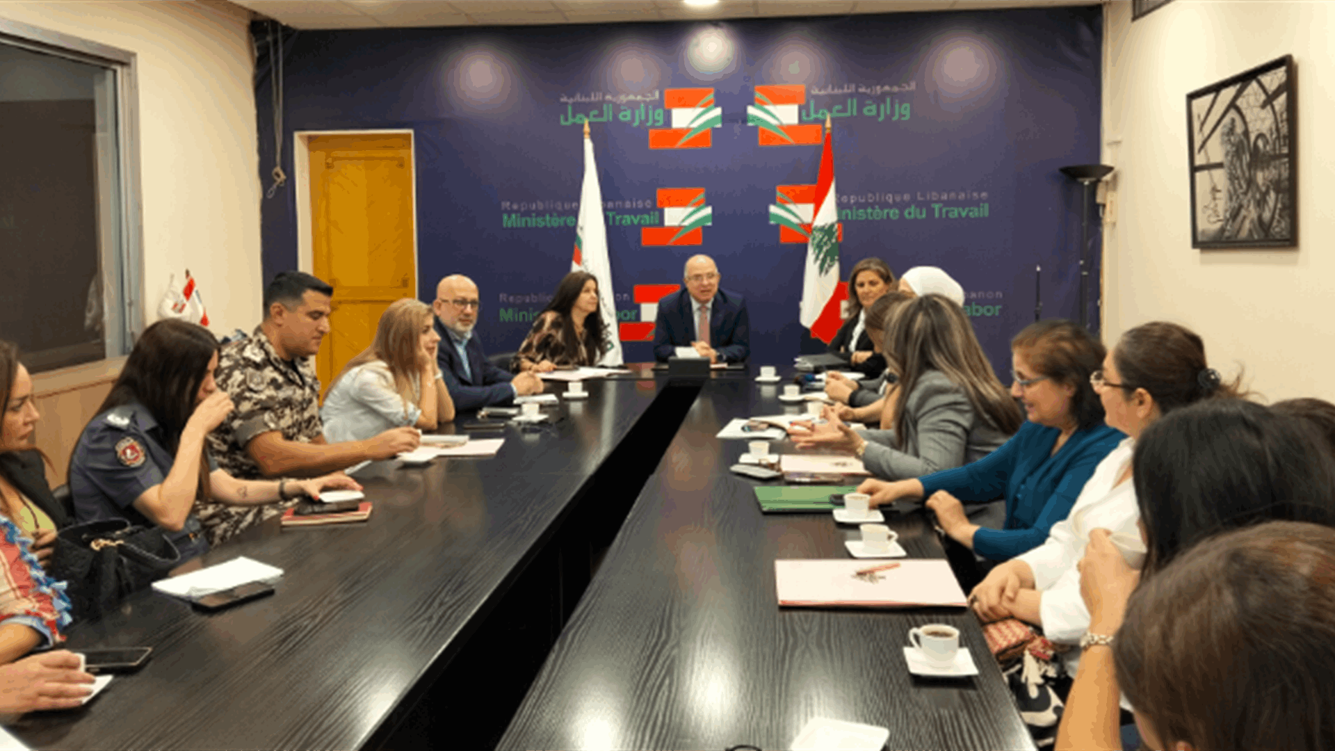 وزير العمل إلتقى وفد بعثة الاتحاد الاوروبي ورأس الاجتماع الدوري للجنة الوطنية لمكافحة عمل الأطفال