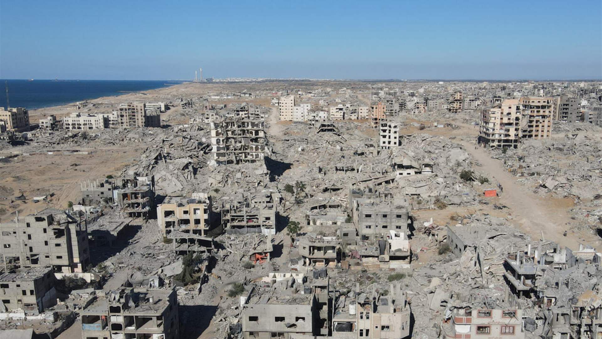 الجيش الإسرائيلي يقول إنه يستهدف مواقع لحماس في غزة ردا على &quot;خرق&quot; لوقف إطلاق النار