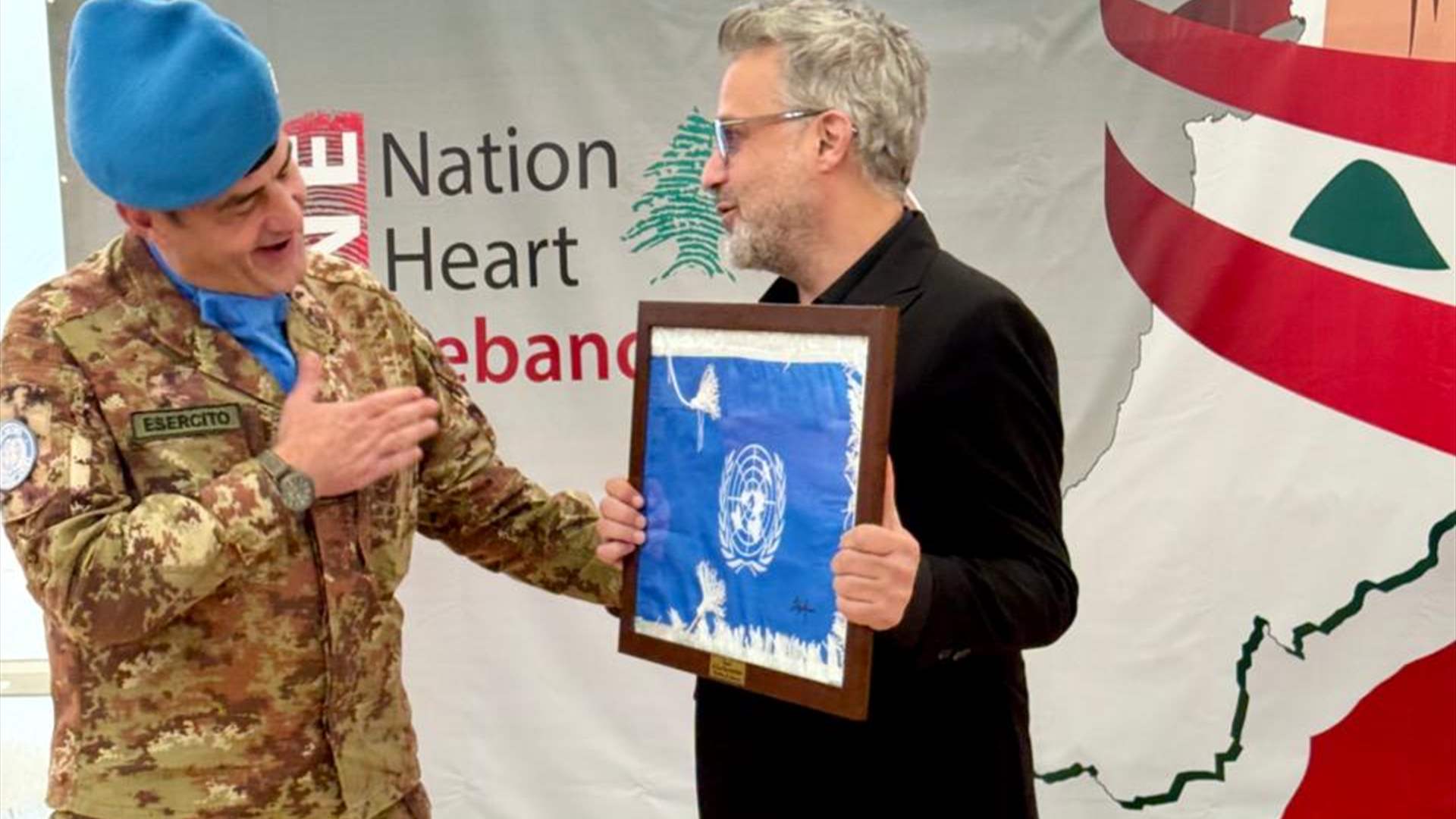 النجم زين العمر مُكرَّمًا في الناقورة 