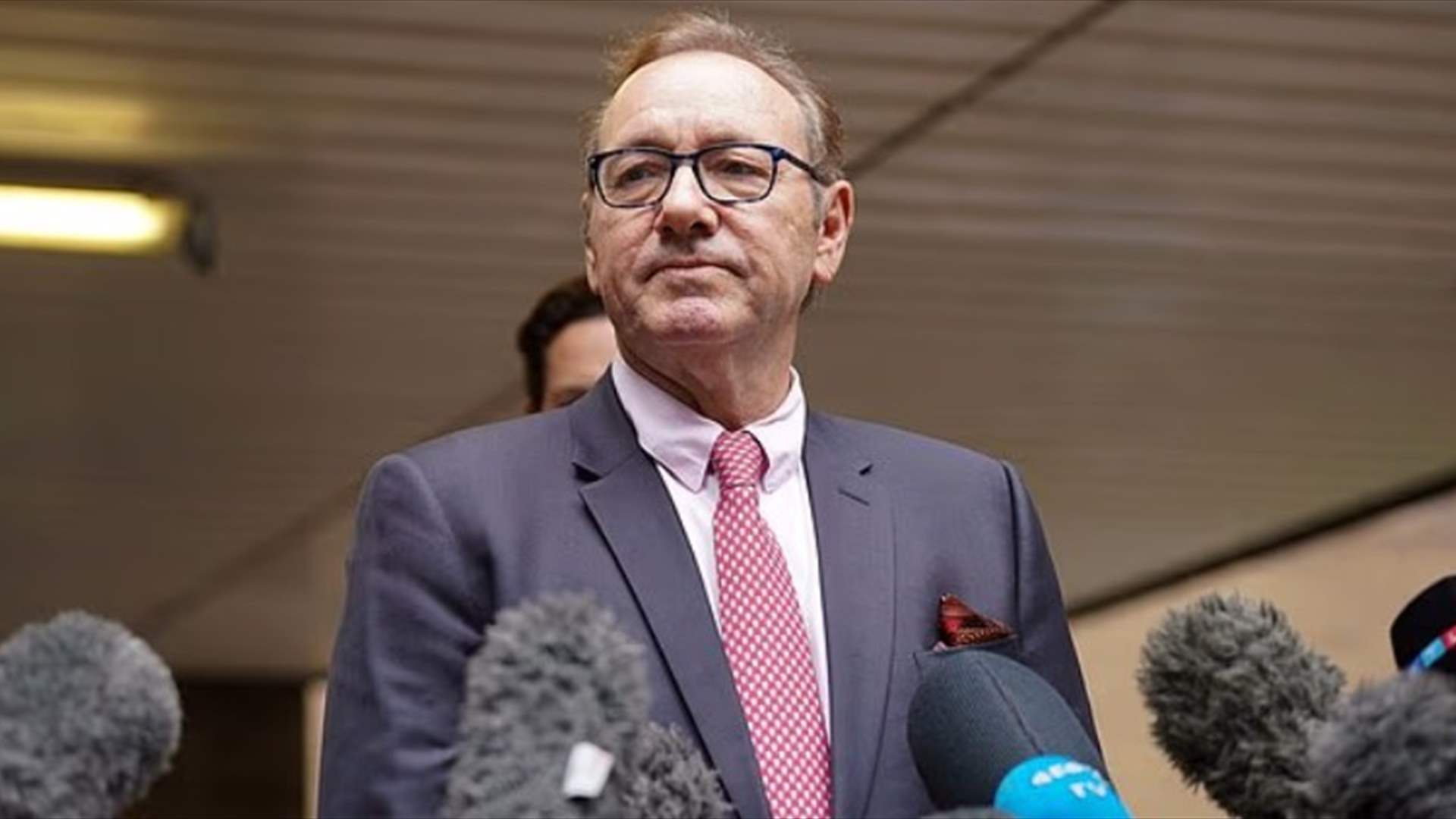 بعد تبرئته… كيفن سبايسي يفجّر مفاجأة: &quot;لا منزل لدي وهكذا أعيش&quot;