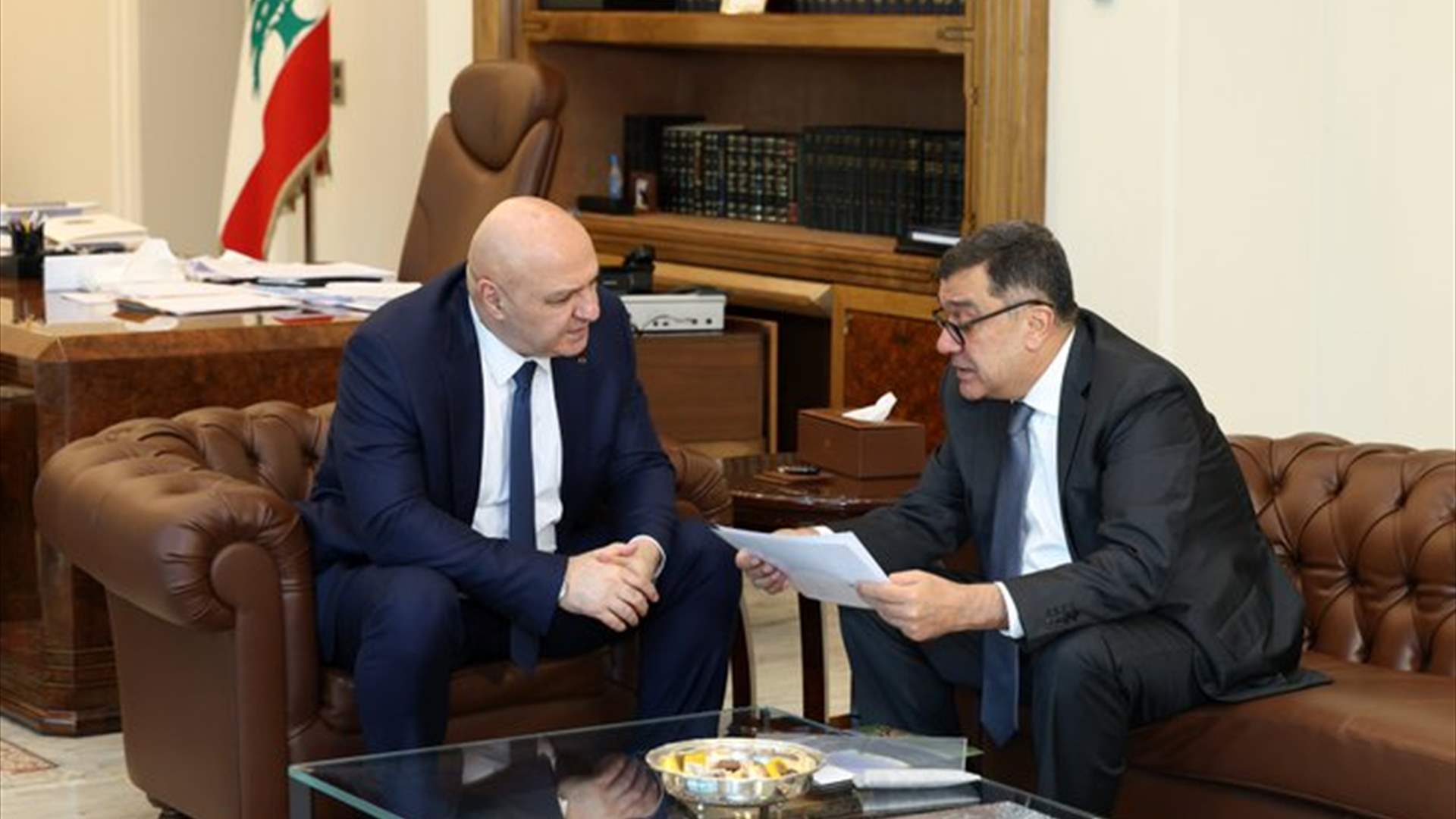 الحوت يطلع رئيس الجمهورية على نتائج حركة الطيران التي تحققت خلال فصل الصيف