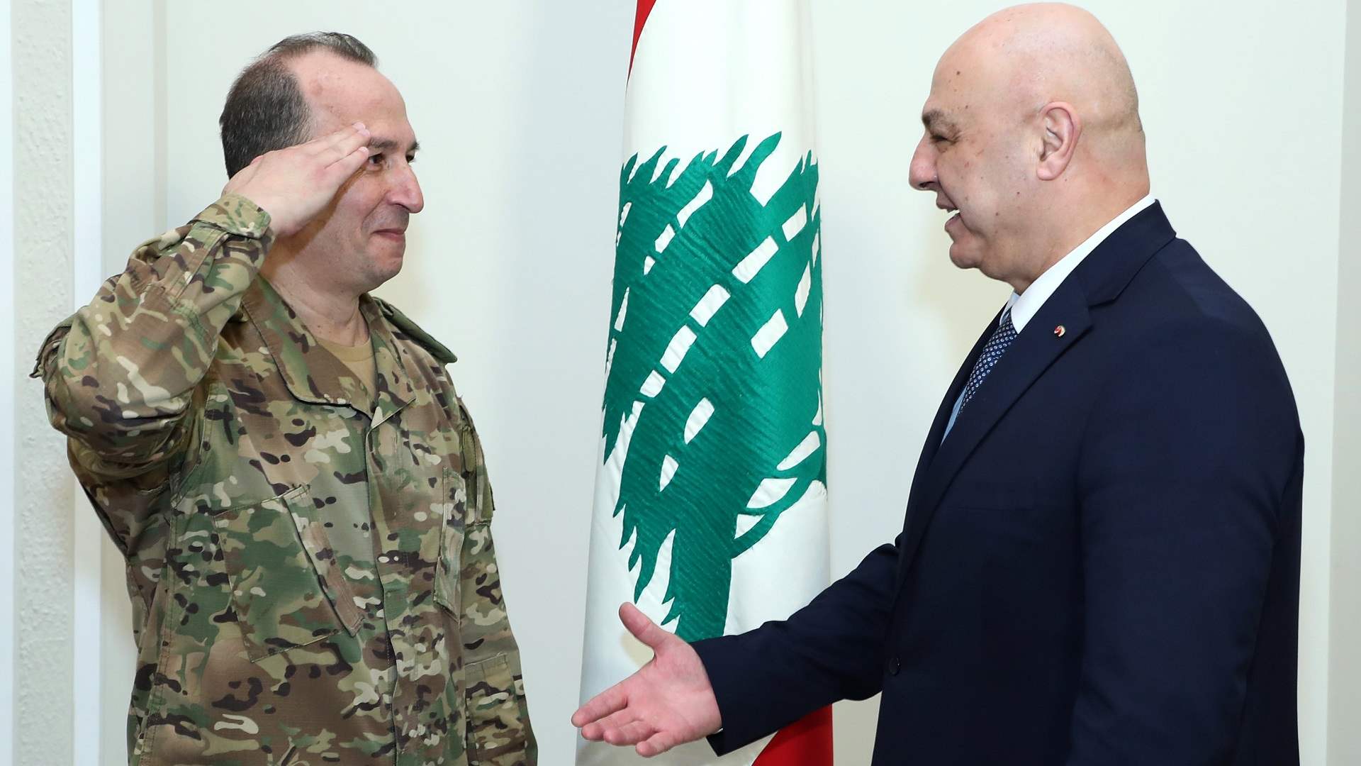Lebanese President Aoun and Army Commander visit Tyre barracks ahead of Independence Day