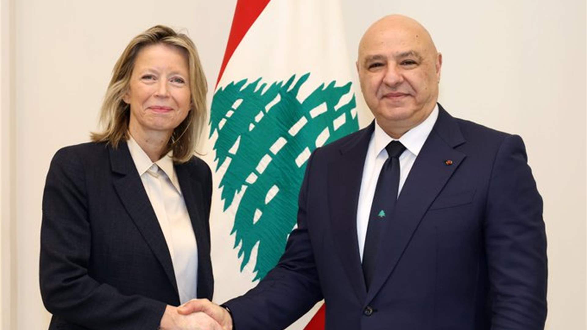 عون: لبنان يرحب بأي دعم يقدمه الاتحاد الاوروبي ولاسيما بعد انسحاب &quot;اليونيفيل&quot;