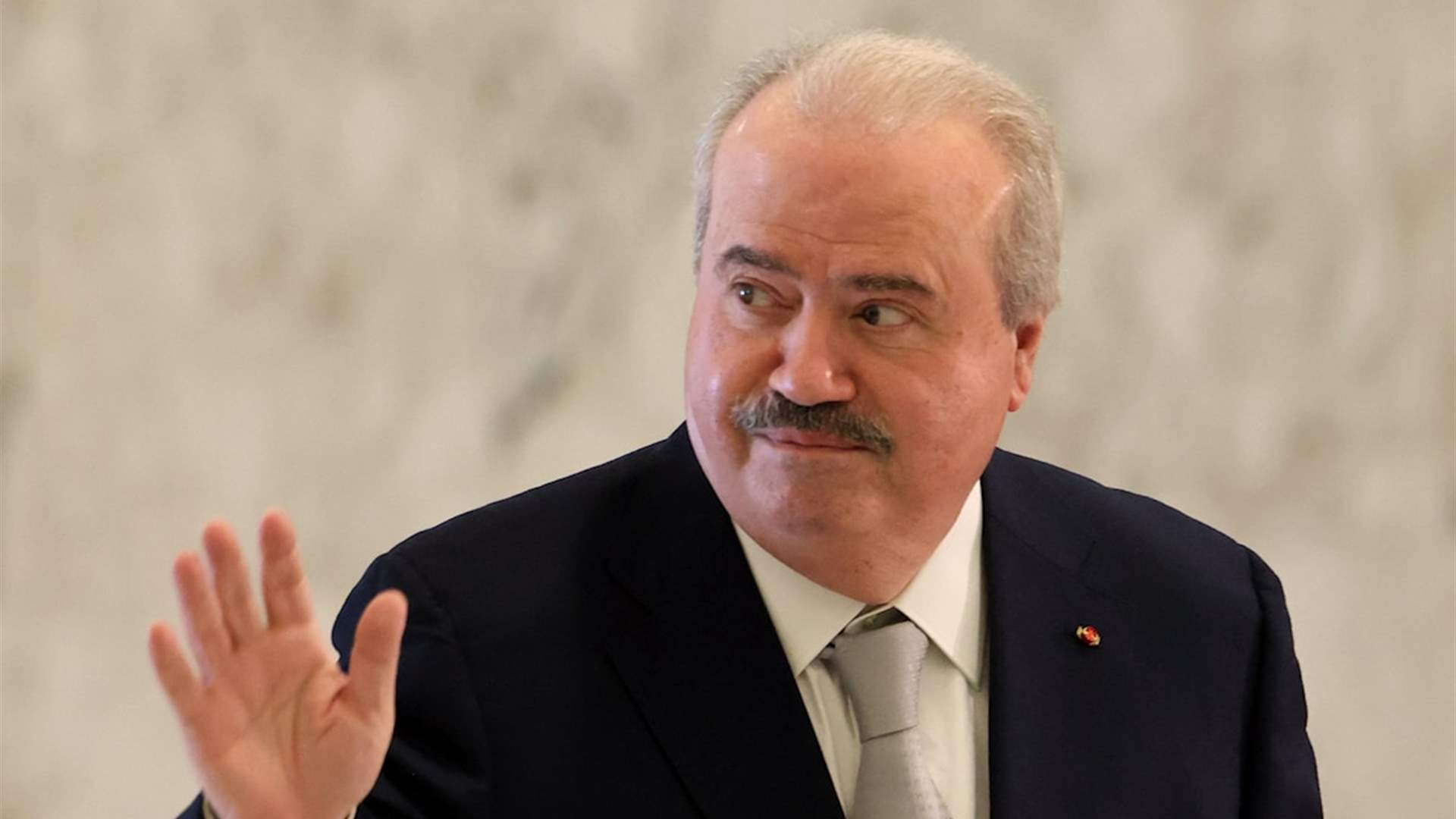 جابر افتتح مشروع محطة الطاقة الهجينة في &quot;الريجي&quot;: الدولة مصممة على المضي ببرنامج شفاف مع صندوق النقد