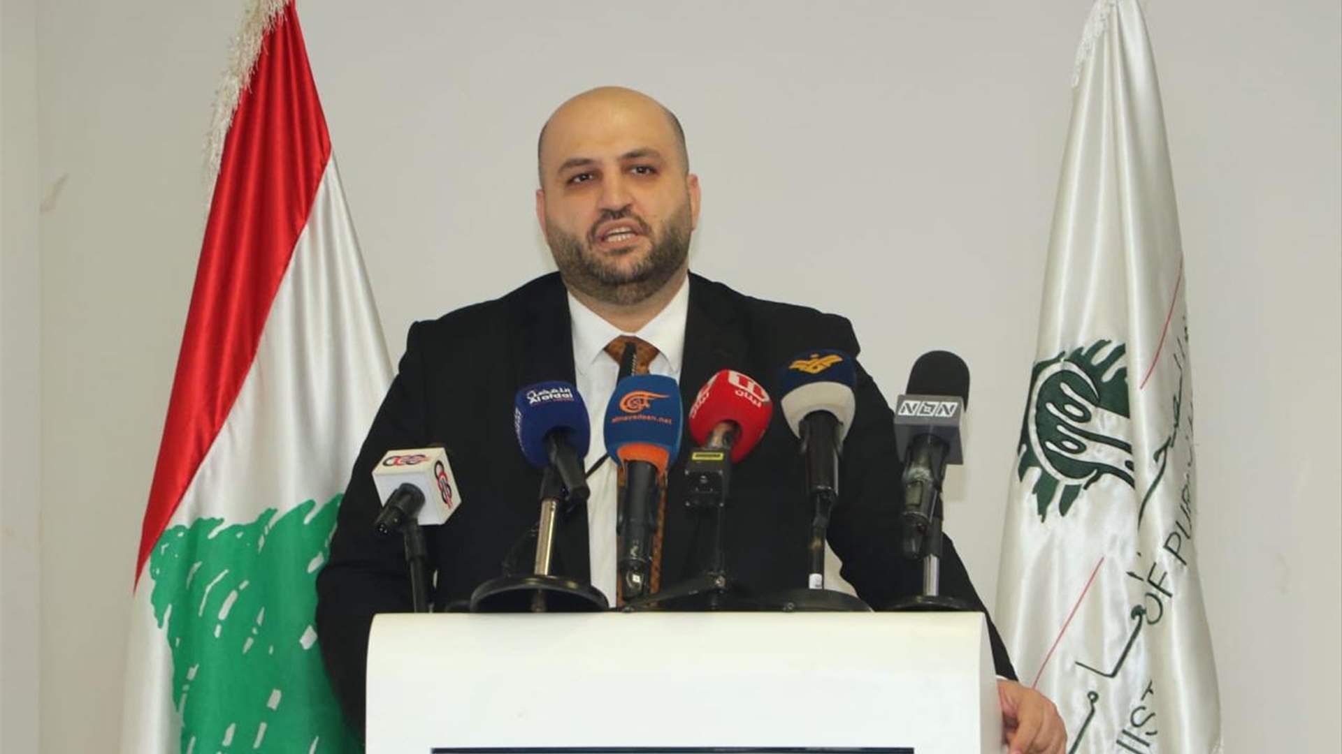  وزير الصحة محذرًا من مخاطر التدخين: سأطرح على مجلس الوزراء التشدد في تطبيق القانون 174 