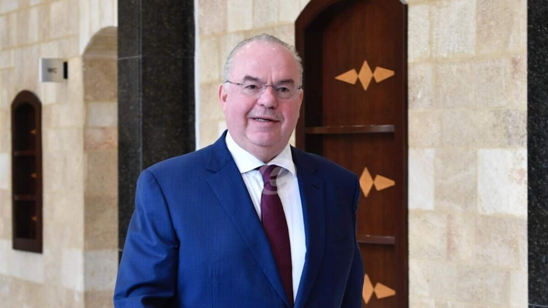 الحاج لمناسبة مرور مئة عام على إصدار أول طابع بريدي: ما يظهر في الأفق يمنح اللبنانيين شيئًا من الطمأنينة