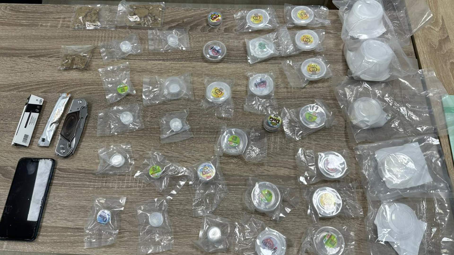 توقيف عصابة سرقة درّاجات ومروّجي مخدرات في طريق المطار بكمينين محكمين لمفرزة استقصاء جبل لبنان