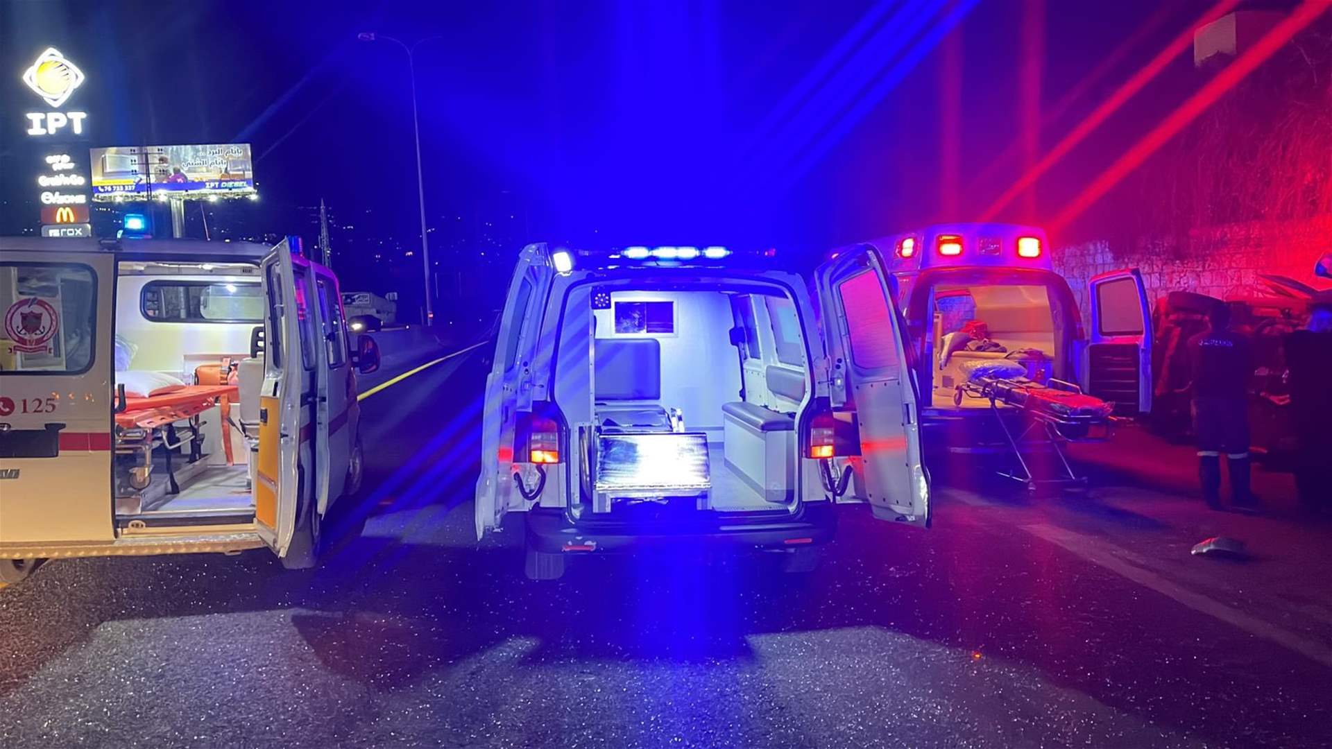 حادث سير على اوتوستراد عمشيت