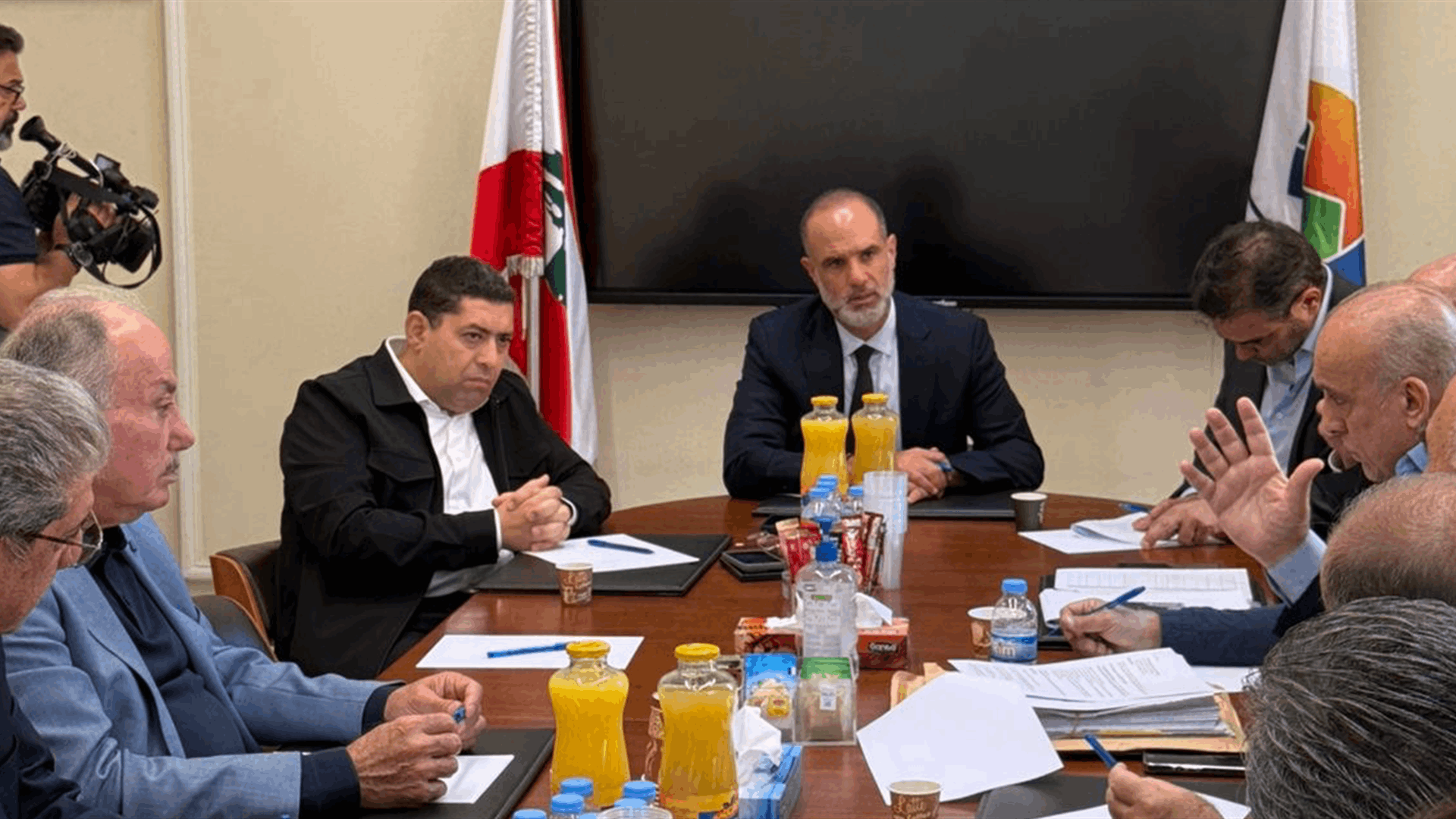 رسامني ترأس اجتماعا في بلدية جونيه لاستكمال التحضيرات لمشروع توسعة الأوتوستراد وإزالة التعديات تمهيدًا لانطلاق الأعمال