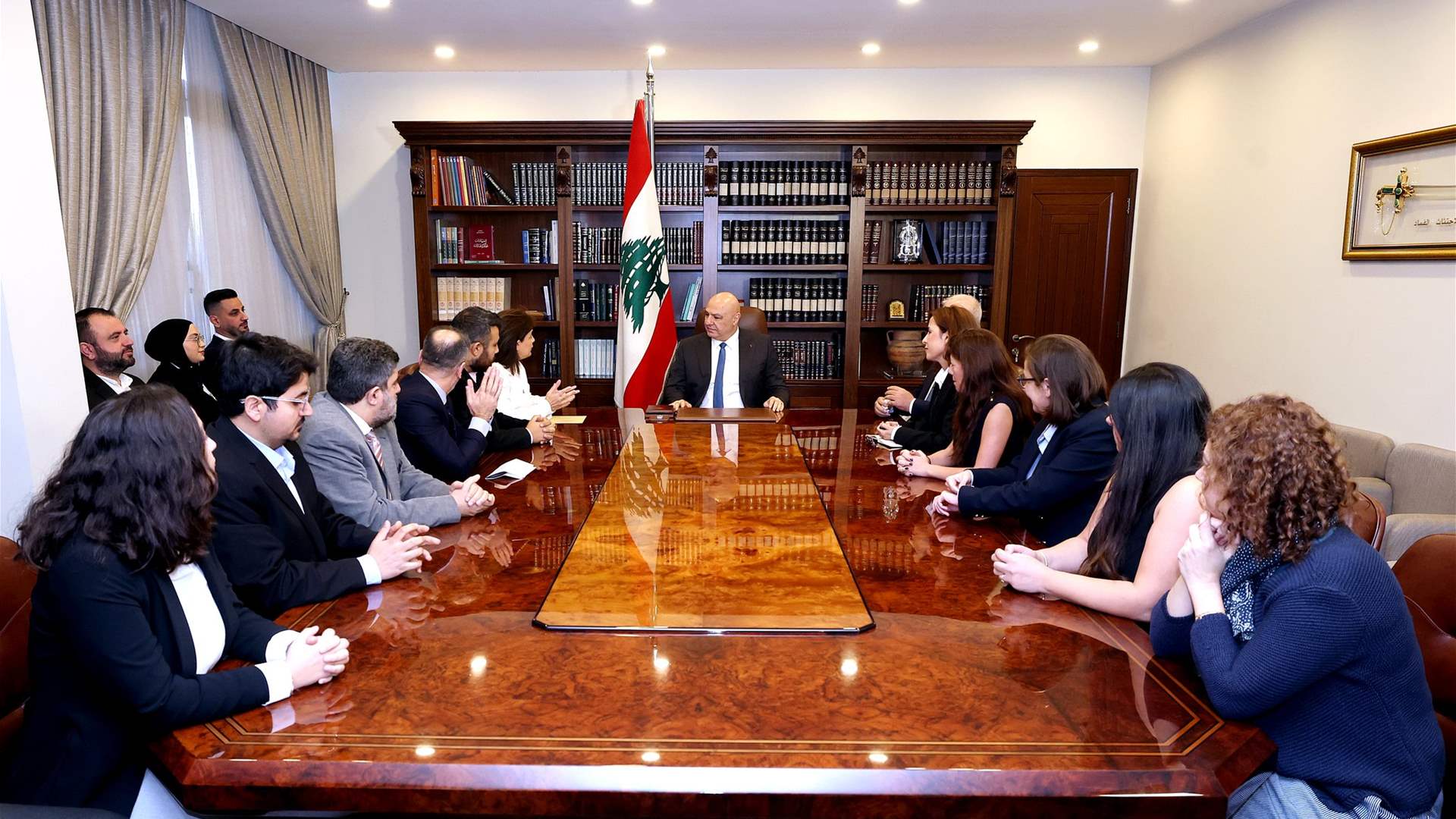 الرئيس عون: لضرورة احترام حرية الاعلام والابتعاد عن كل ما يمس بالأمن القومي