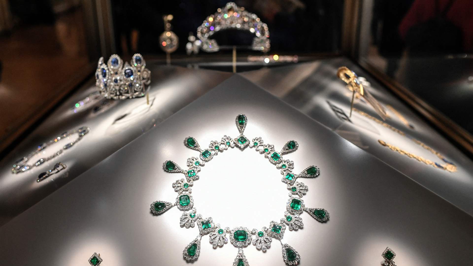 France charges 4th suspected member of Louvre heist gang