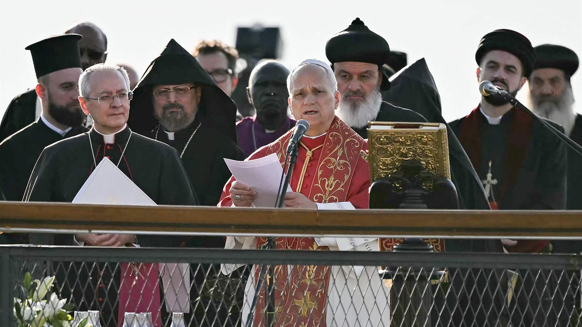 Pope Leo meets Middle East Christian leaders, condemns religious violence