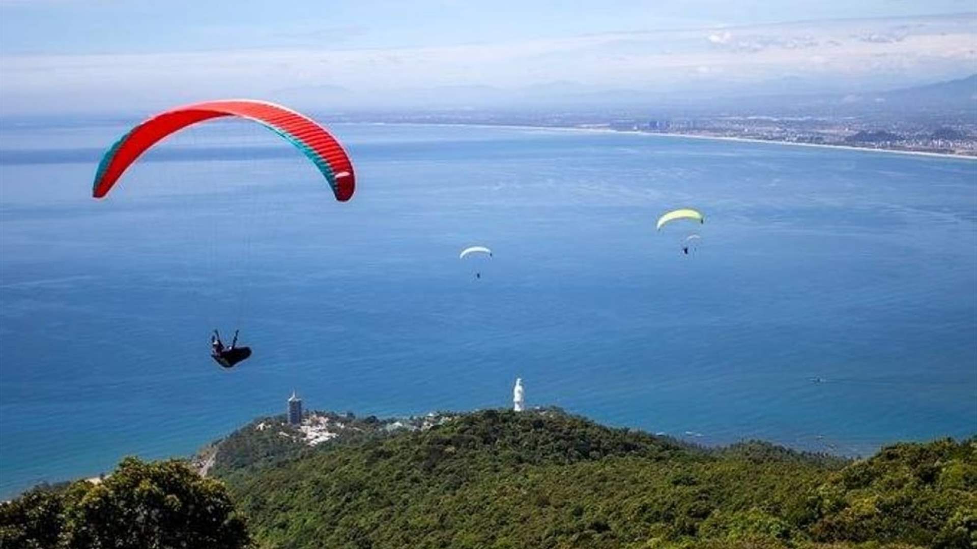 قرار لمحافظ جبل لبنان بشأن منع ممارسة رياضة Paragliding خلال زيارة البابا لبنان