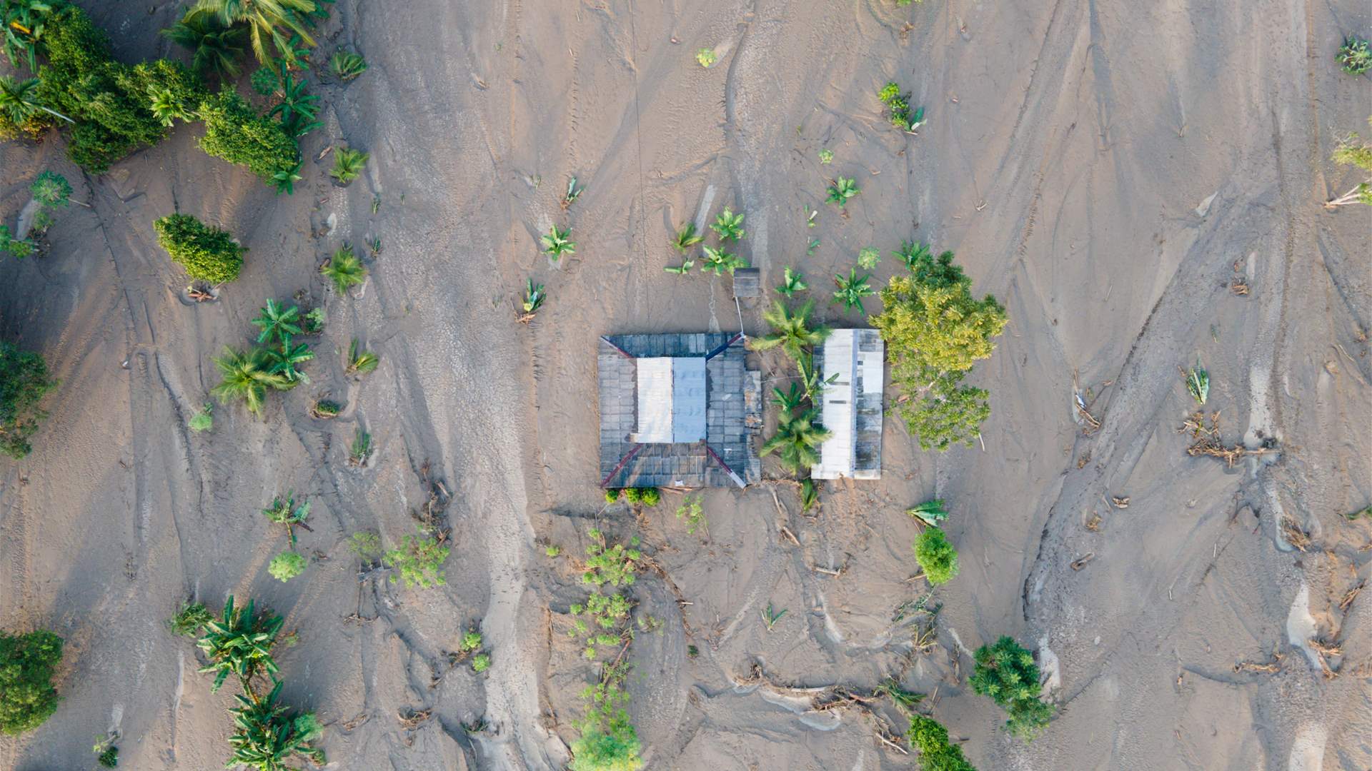 Indonesia flooding death toll rises to 442: Disaster agency