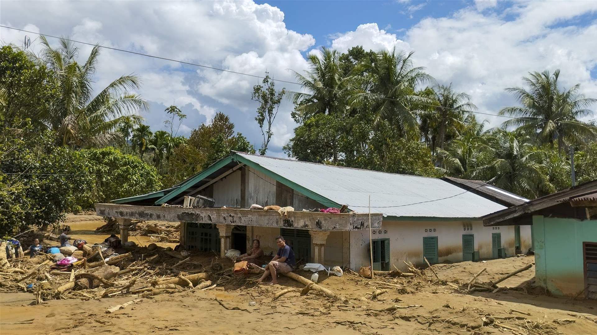 ارتفاع عدد قتلى الفيضانات في إندونيسيا إلى 631