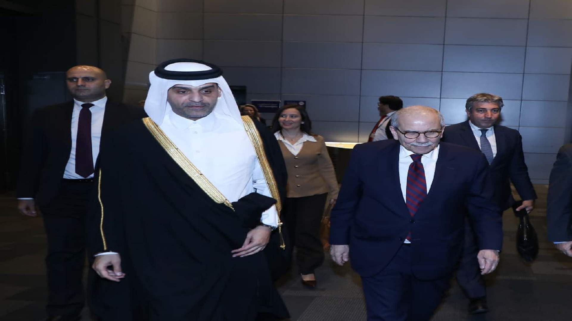 نواف سلام في قطر للمشاركة في منتدى الدوحة