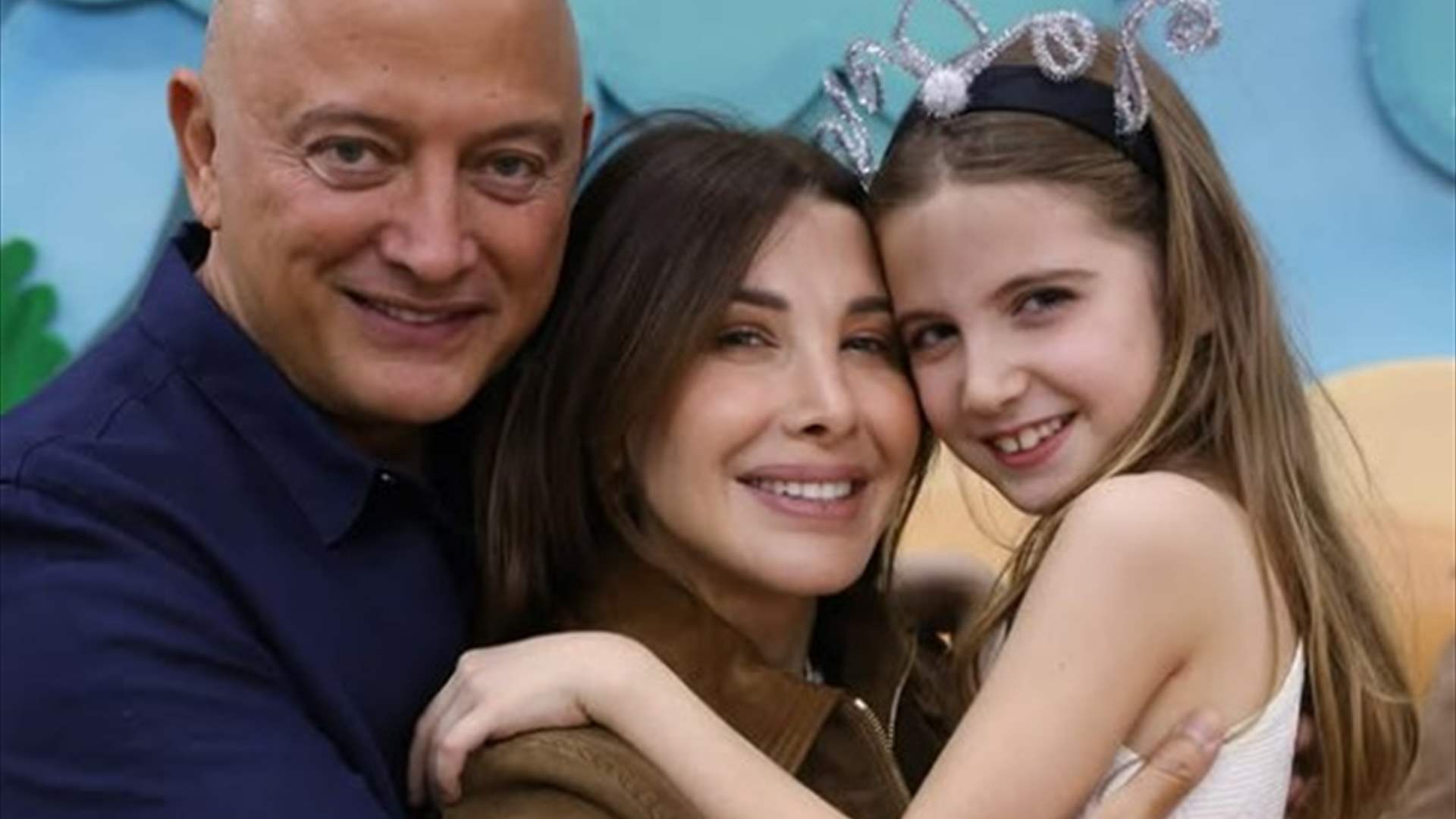 ابنة نانسي عجرم تخطف الأنظار في المدرسة... وتؤدي أغنية والدتها &quot;يا عيد&quot; (فيديو)