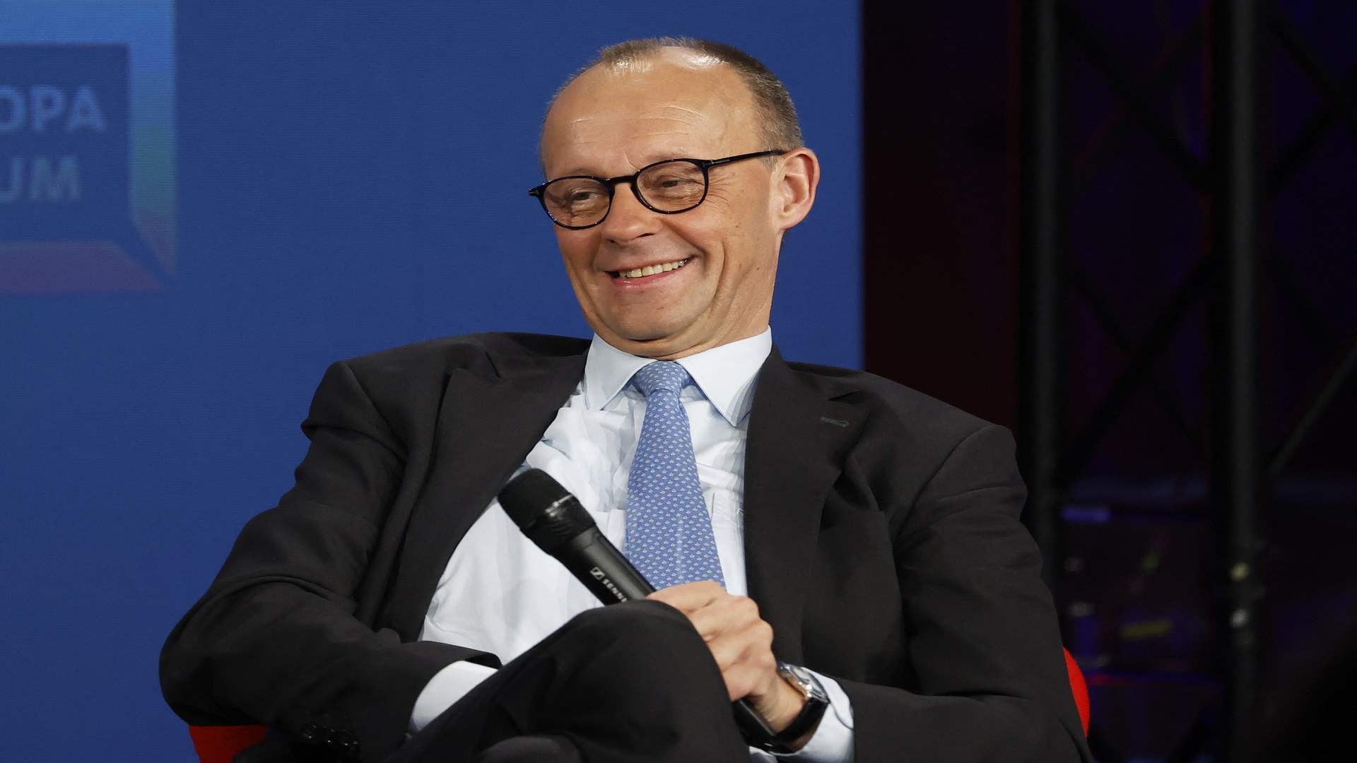 المستشار الألماني: بعض أجزاء استراتيجية الأمن القومي الأميركية &quot;غير مقبولة&quot;