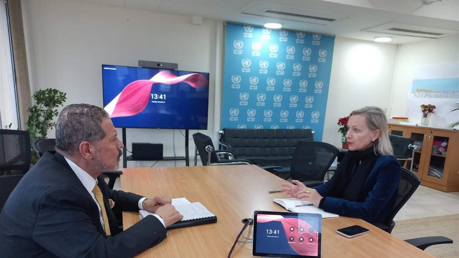 ياسر عباس إلتقى مديرة &quot;الأونروا&quot; في لبنان