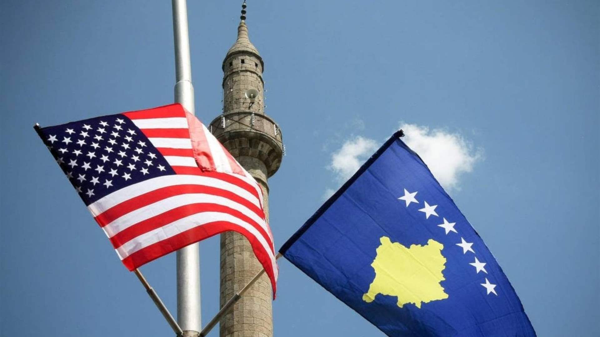 كوسوفو بدأت استقبال مهاجرين ترحّلهم الولايات المتحدة