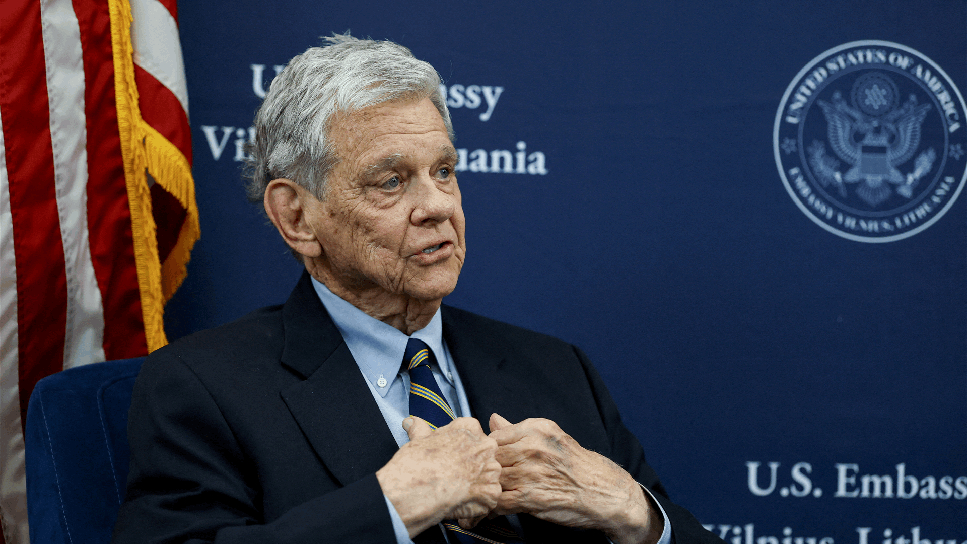 Trump&#39;s envoy visits Belarus for talks with Lukashenko on prisoners