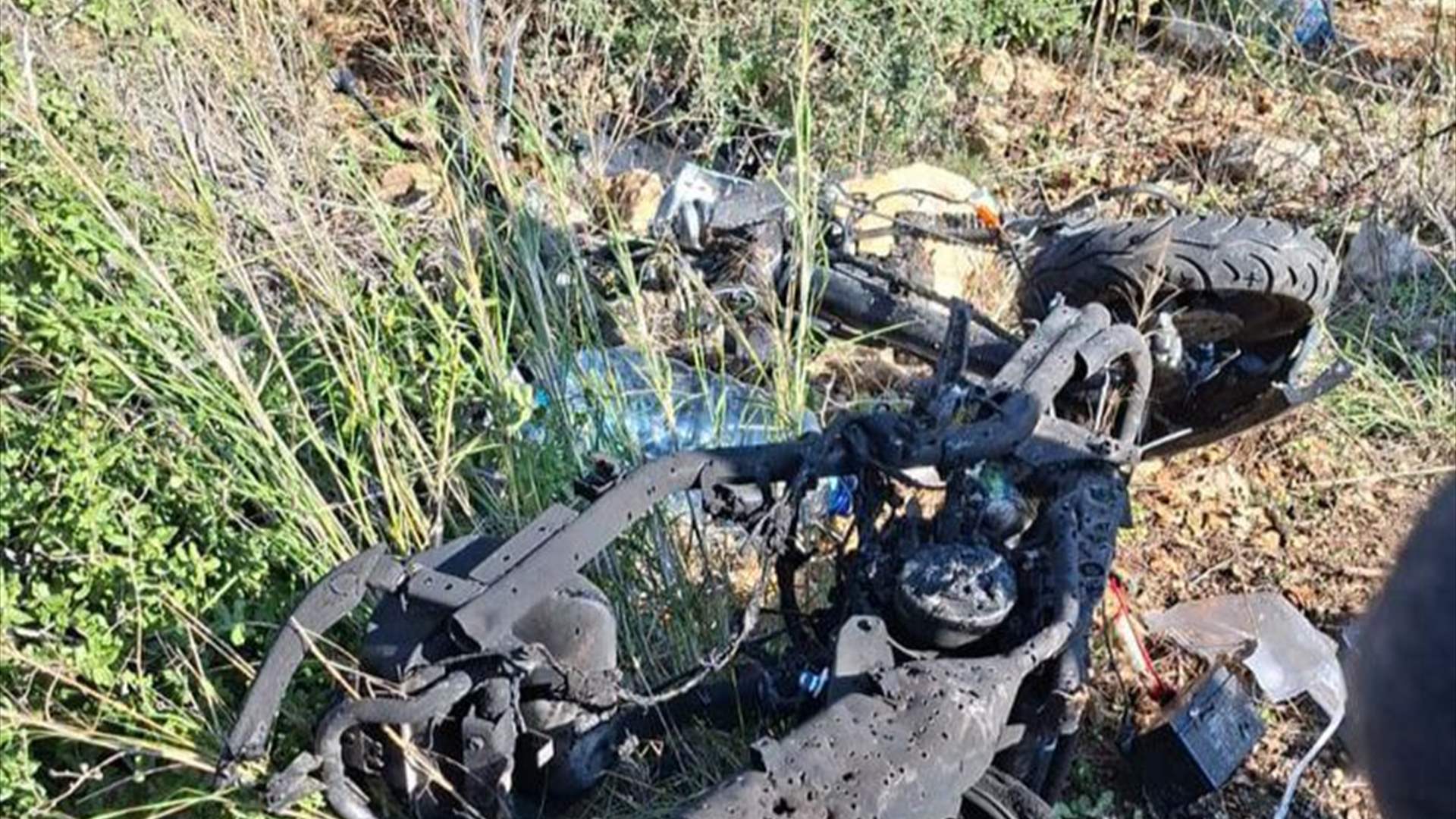 استهداف دراجة في بلدة ياطر وسقوط اصابة