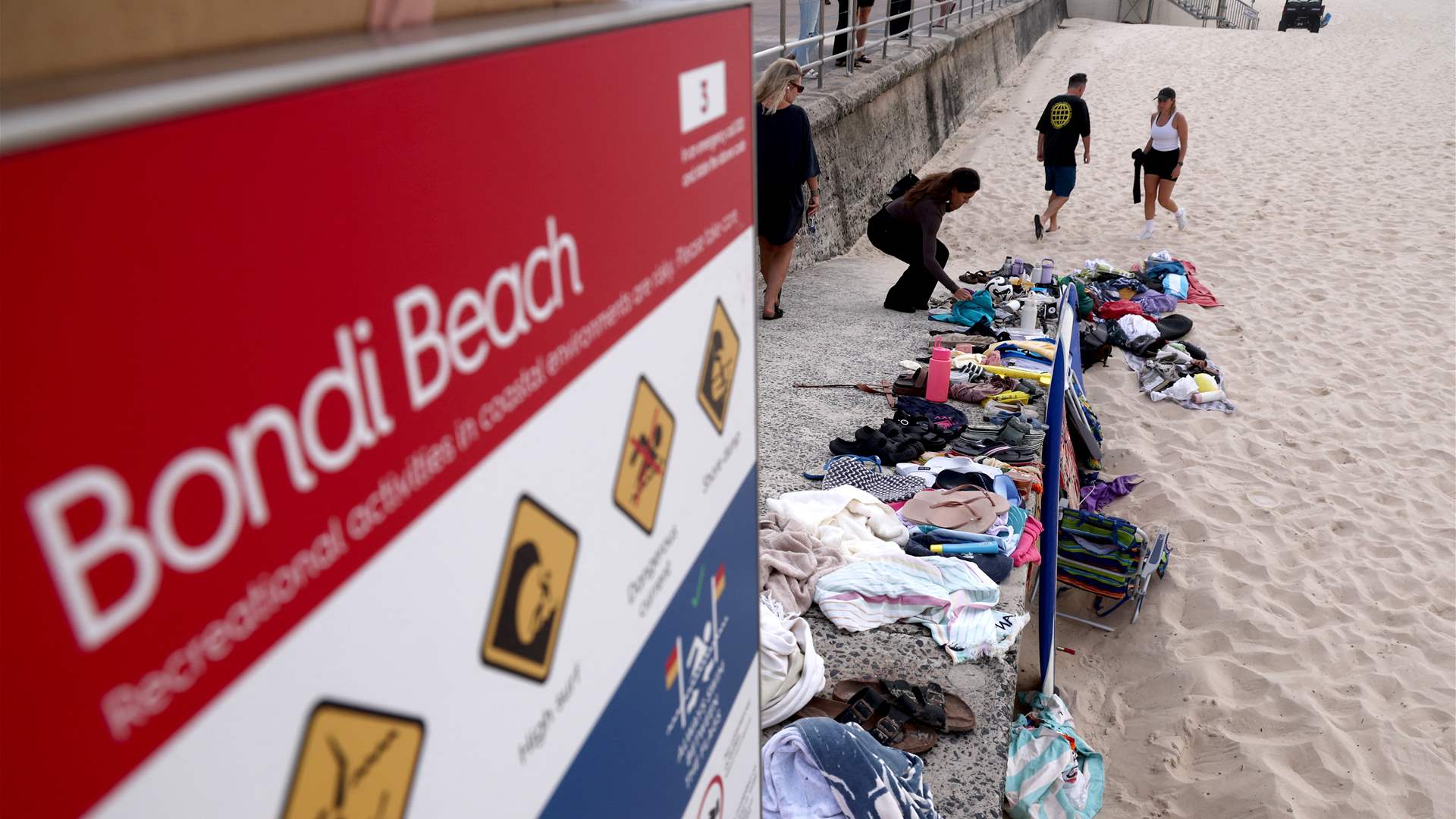 Father and son gunmen kill 15 at Jewish festival on Australia's Bondi Beach