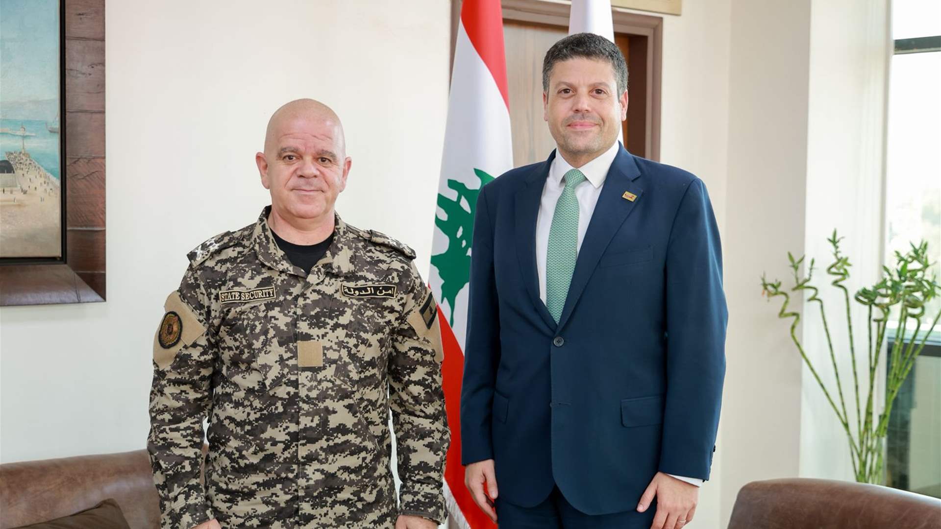 المدير العام لأمن الدولة زار مرفأ بيروت وبحث الأوضاع العامة مع النفّي