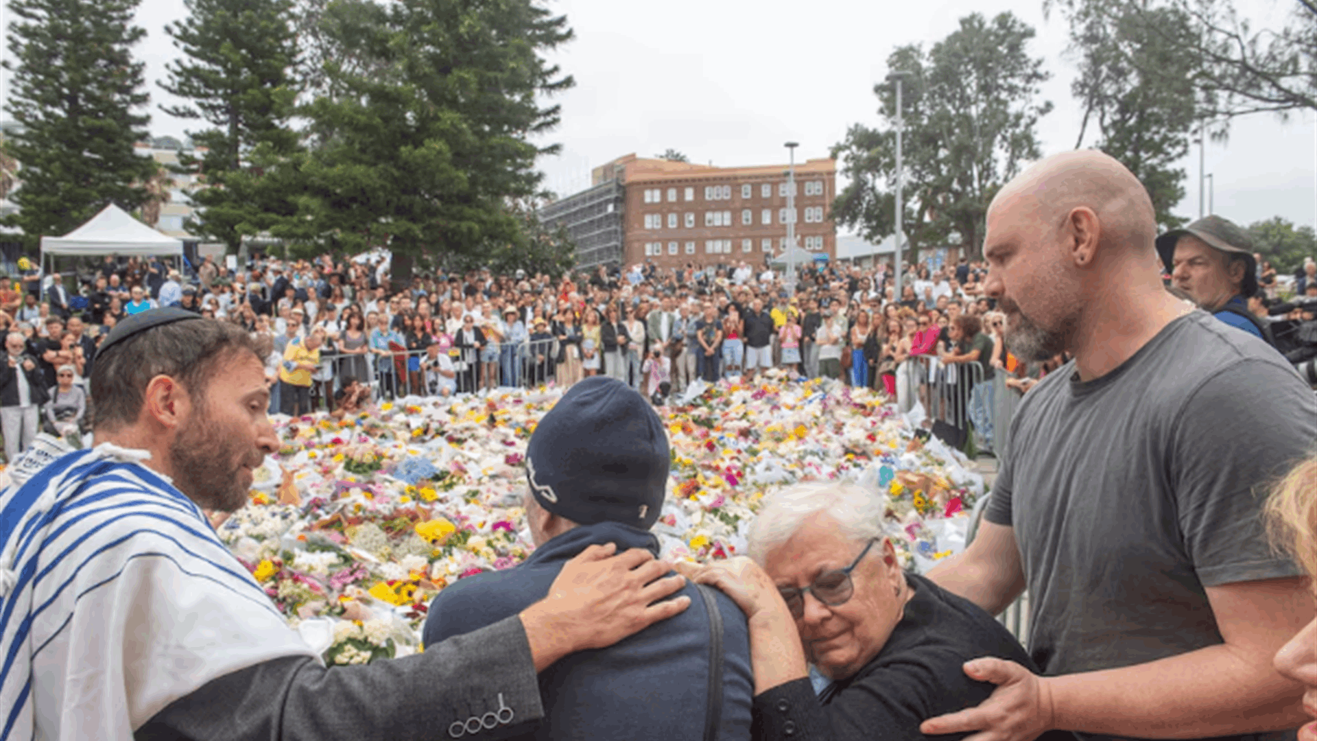 Bondi gunmen were inspired by Islamic State, had traveled to the Philippines: Australia police