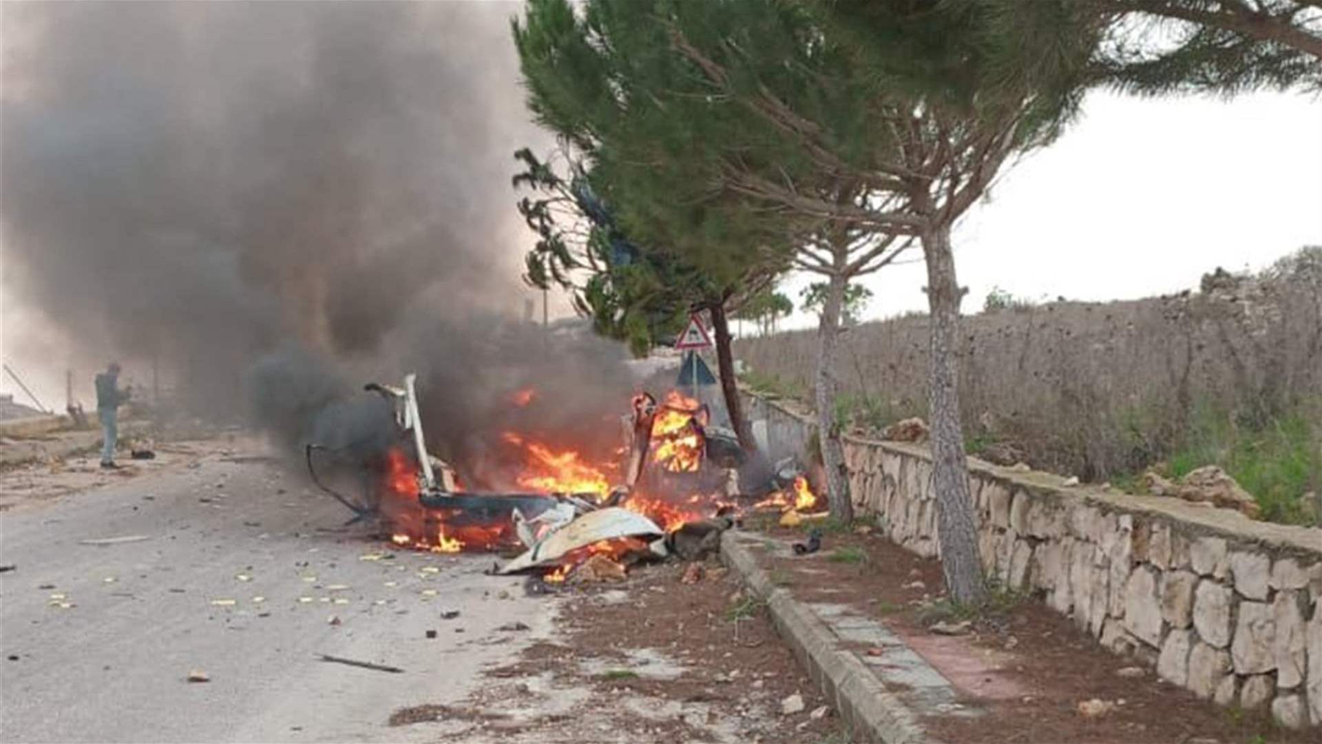 Israel strikes vehicle between Markaba and Odaisseh in South Lebanon