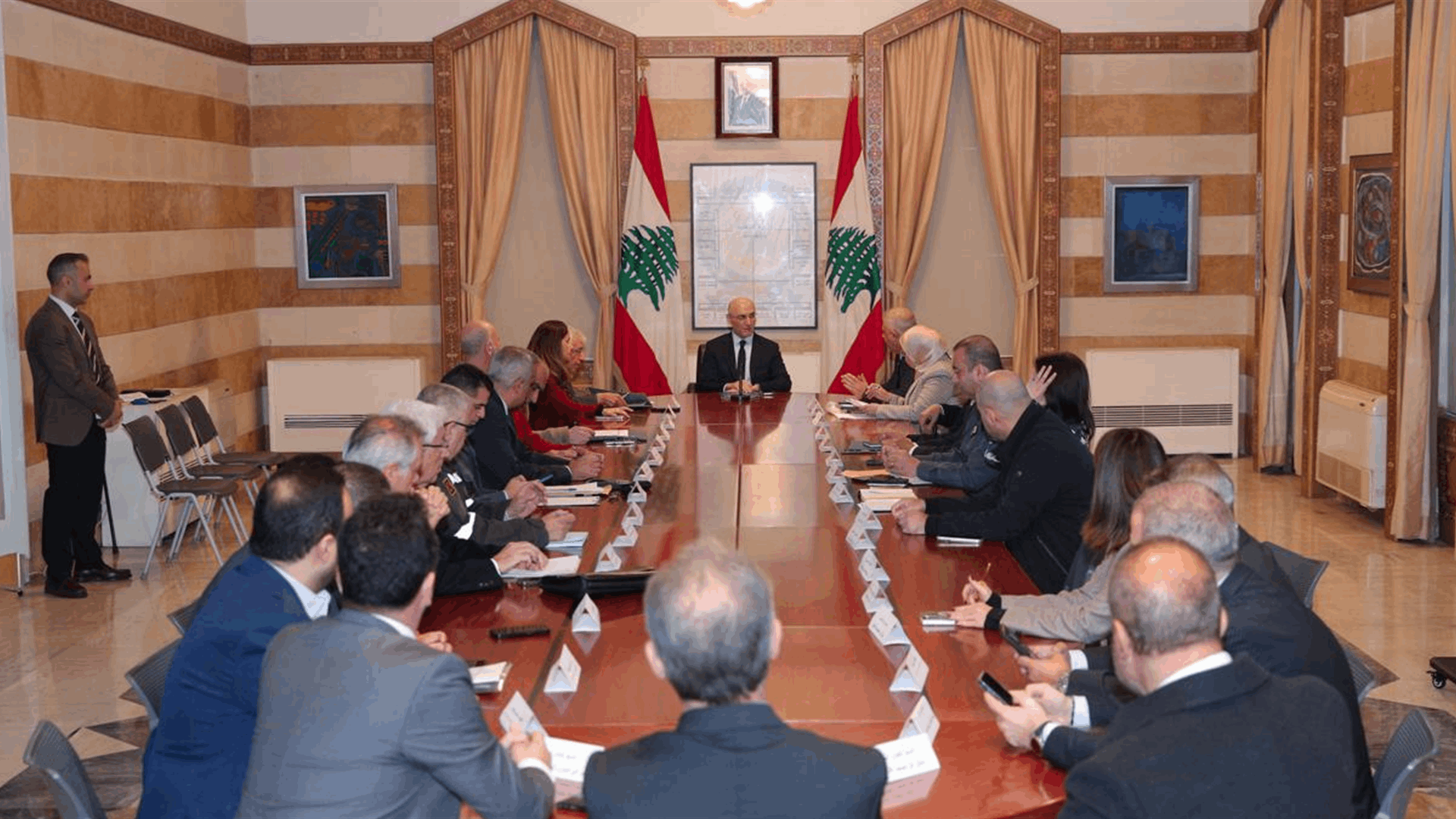 الحجار ترأس اجتماع اللجنة الوطنية للسلامة المرورية وتابع واقع السير في بيروت