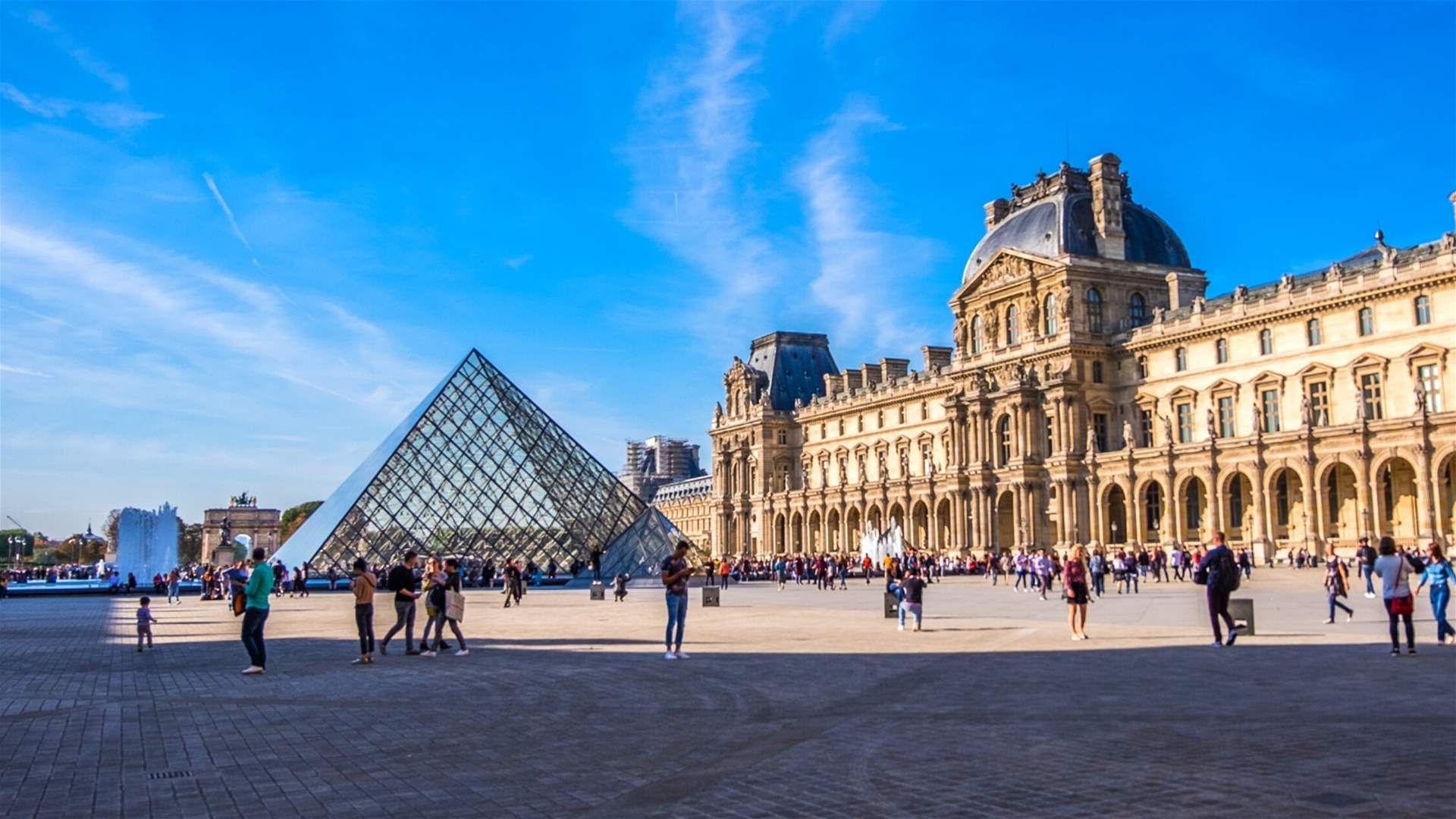 Louvre staff vote to extend strike: Unions