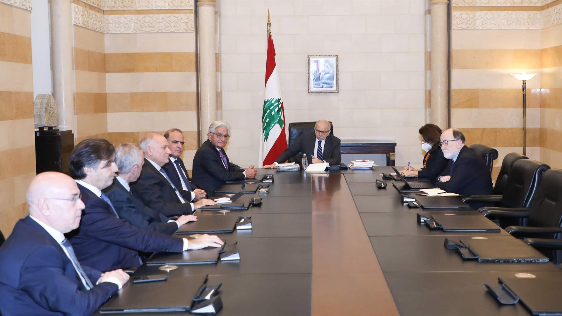 سلام أطلع وفدا من جمعية المصارف على التقدم في مسار إقرار مشروع قانون الفجوة المالية