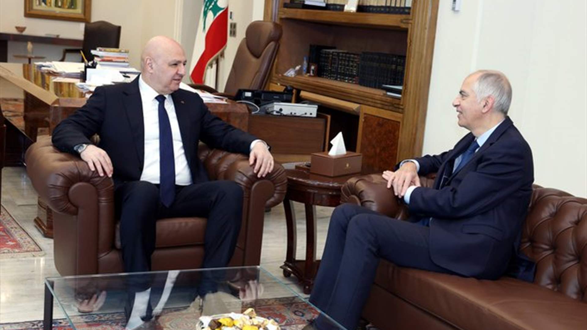 President Aoun discusses Lebanese army support conference with French envoy