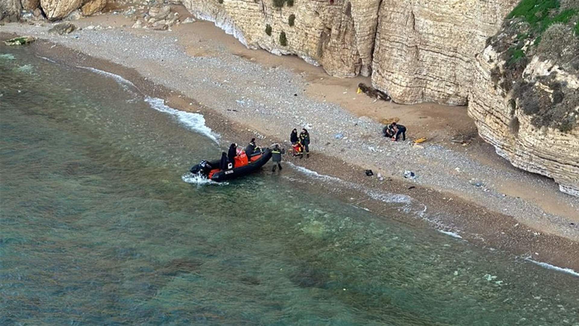 الدفاع المدني: انقاذ مواطن حاول الانتحار قبالة صخرة الروشة