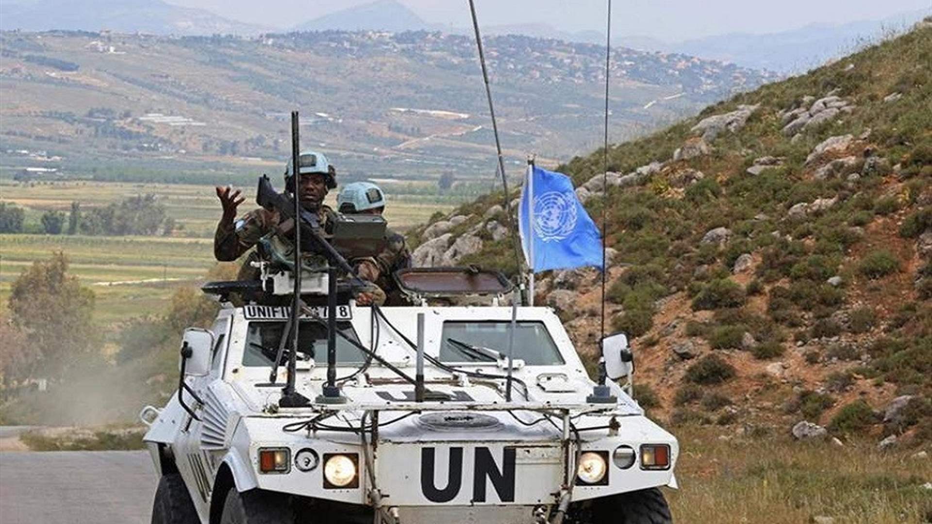 اليونيفيل: نيران رشاشات ثقيلة سقطت من مواقع الجيش الإسرائيلي جنوب الخط الأزرق بالقرب من دورية لقواتنا