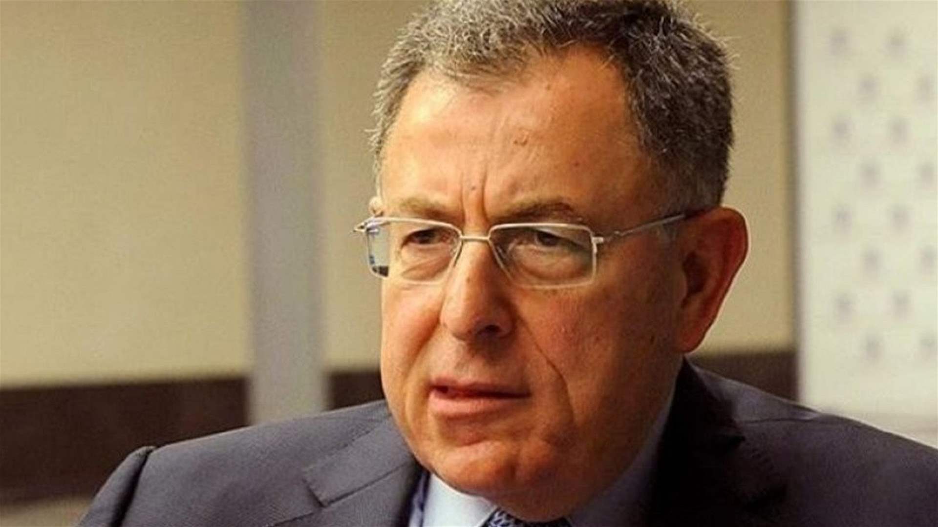 المكتب الاعلامي للسنيورة ينفي علاقته بأبو عمر والشيخ خلدون عريمط