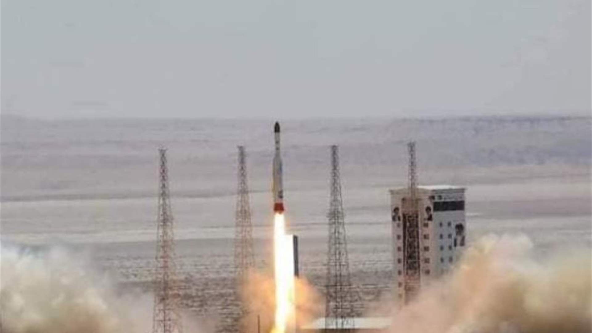 ثلاثة أقمار صناعية إيرانية ‍إلى الفضاء