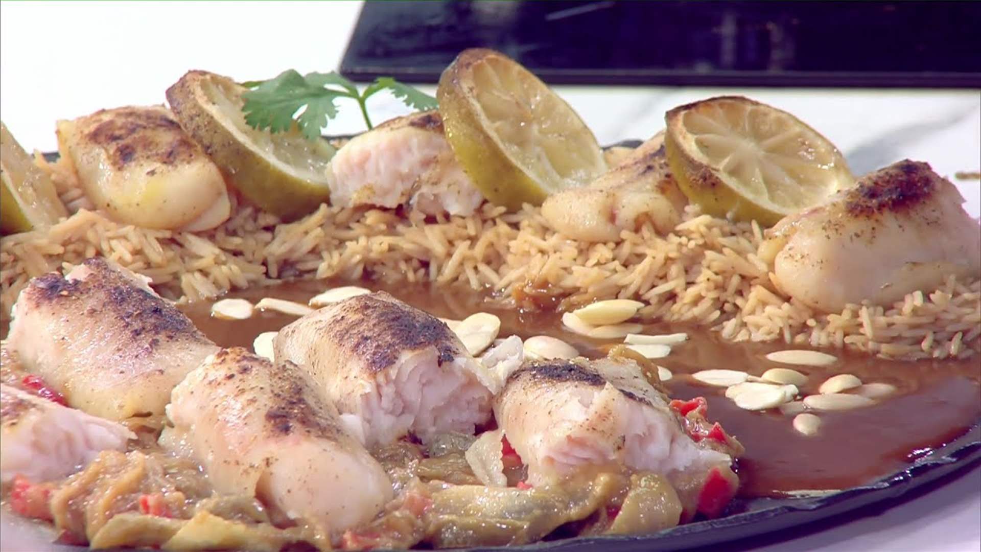 الصيادية وطاجن السمك... طبقان مميزان على طريقة الشيف فادي زغيب (فيديو)