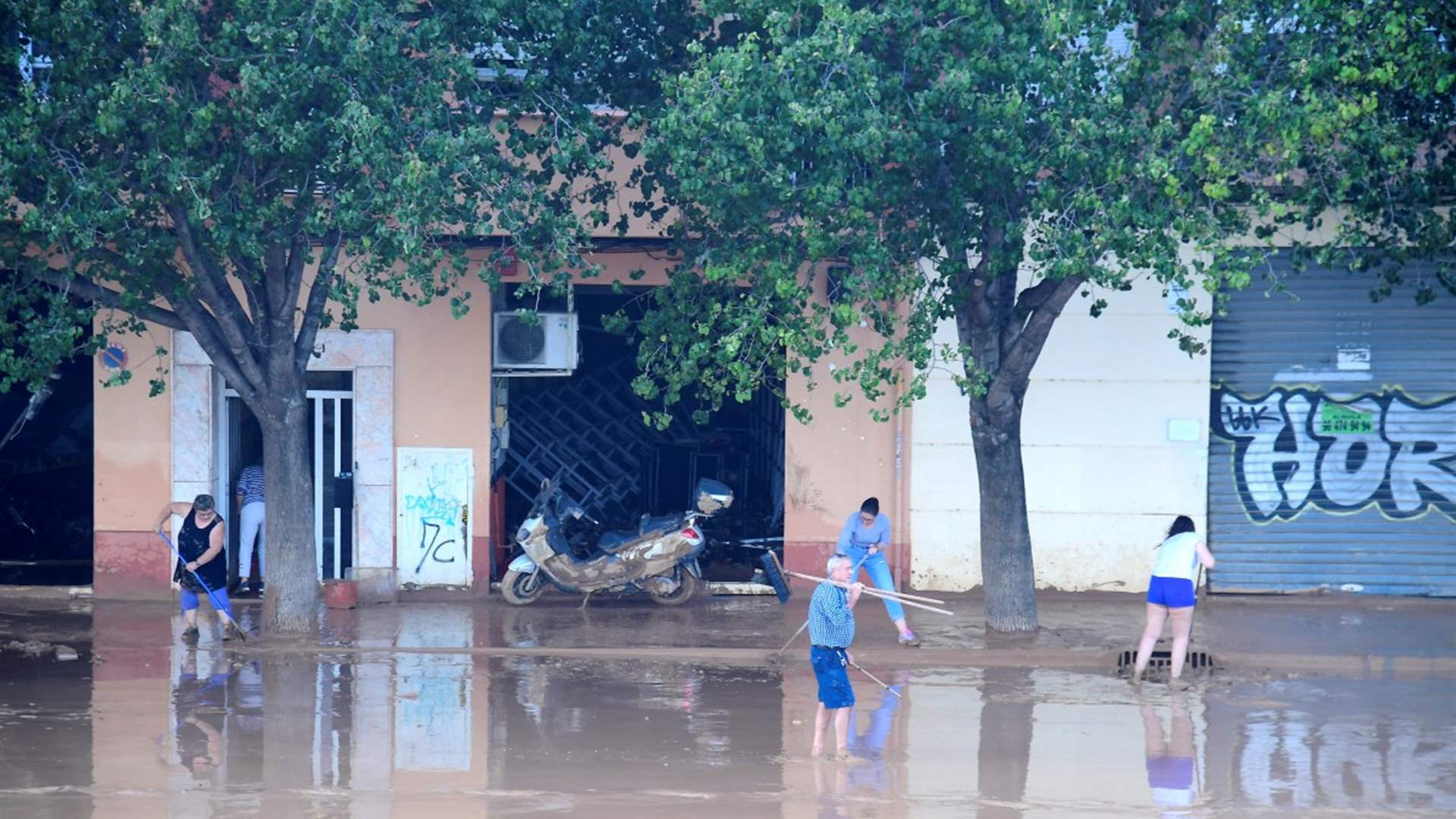 مقتل شخص وفقد 2 في جنوب إسبانيا جراء سيول