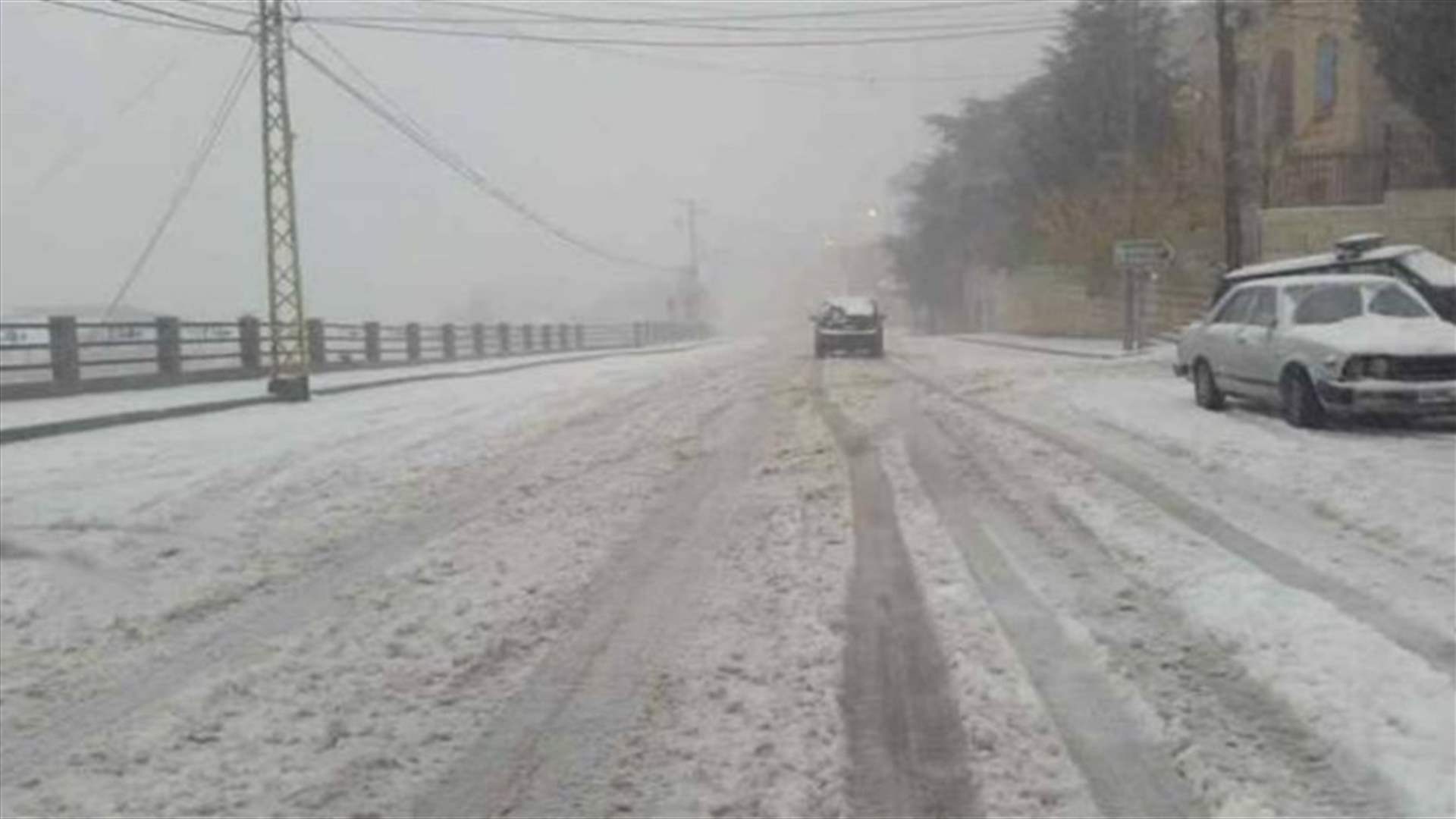 انقاذ مواطنين علقوا وسط الثلوج في جرود الضنية