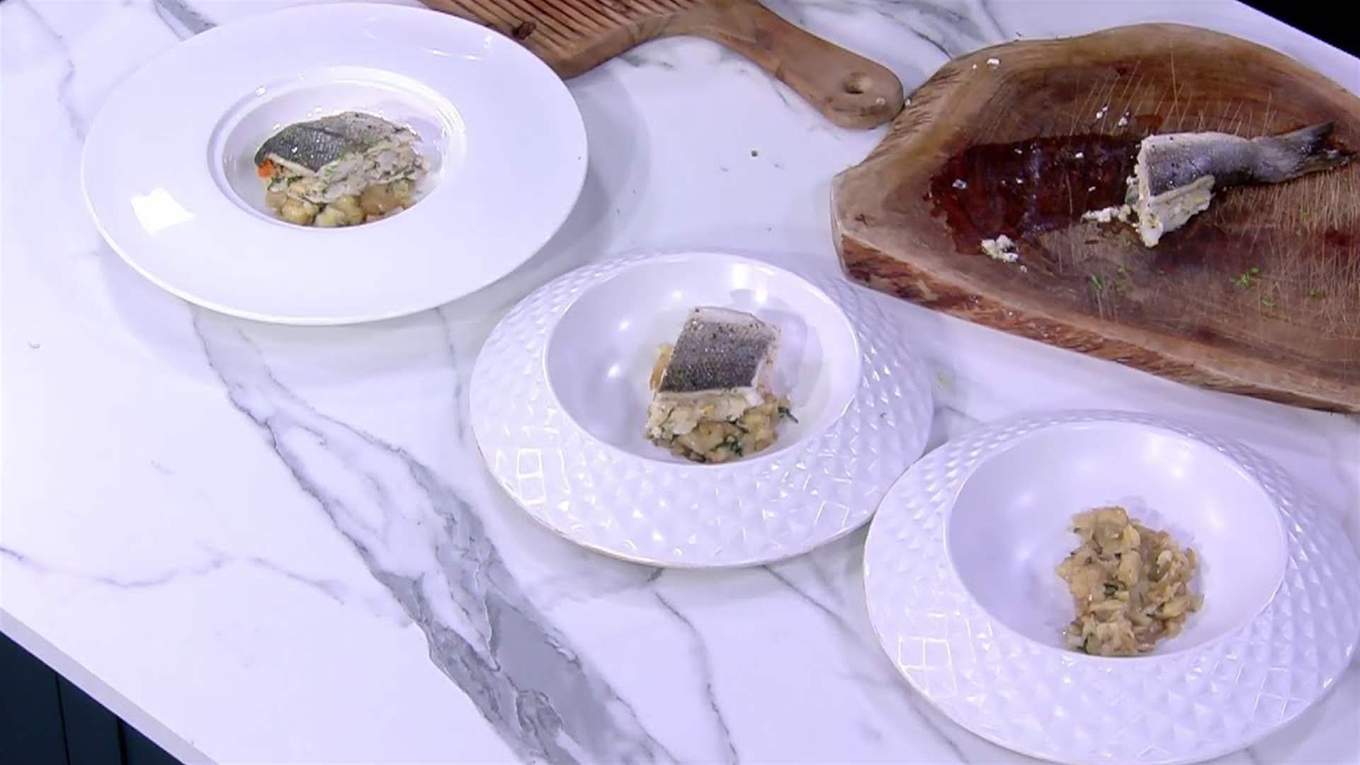 سمك البراق المحشو بالقريدس وثمار البحر... وصفة شهية على طريقة الشيف حنا طويل (فيديو)